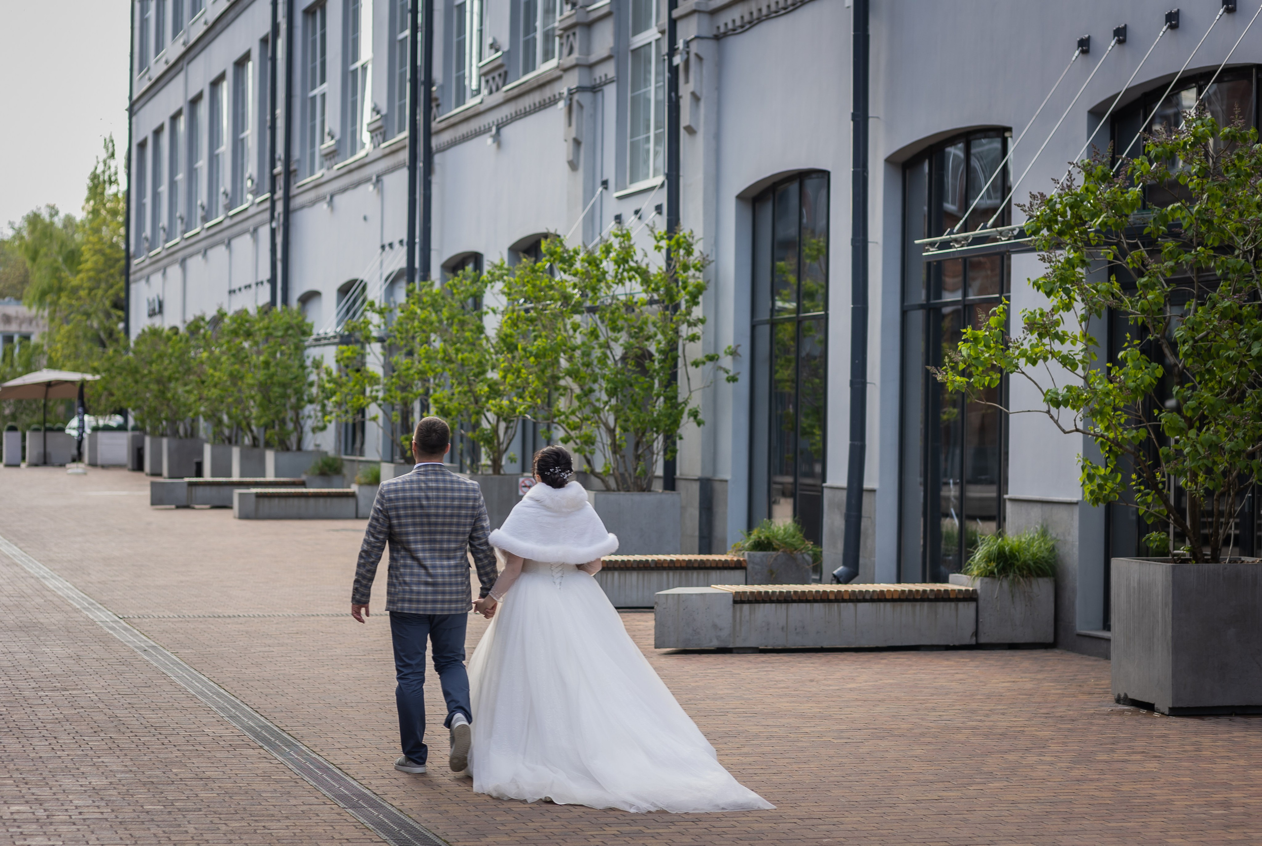 Миша и Маша. Весенняя свадьба 18.04.2023. Семейный фотограф в Москве Наталья Чуб, заказать Фотокнигу