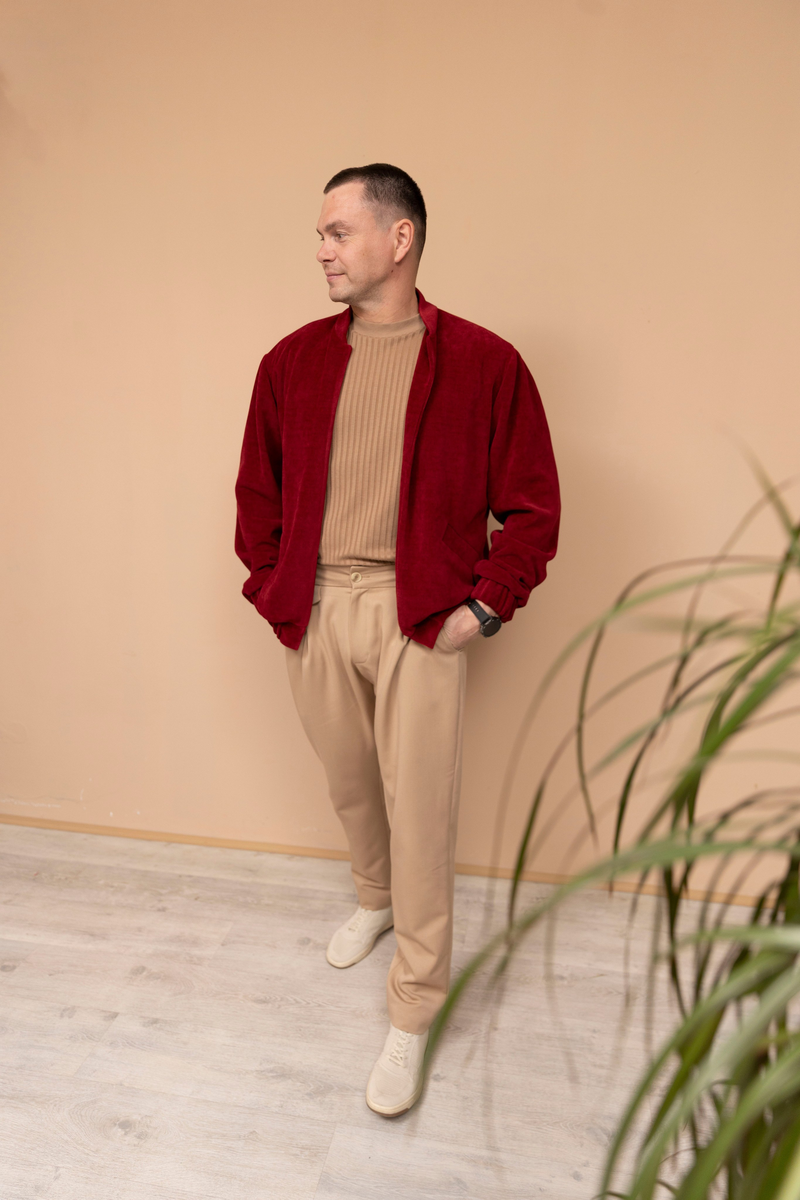 Гардероб для: Эксперт, спортсмен, интернет маркетолог. Модельер Евгений Бременев