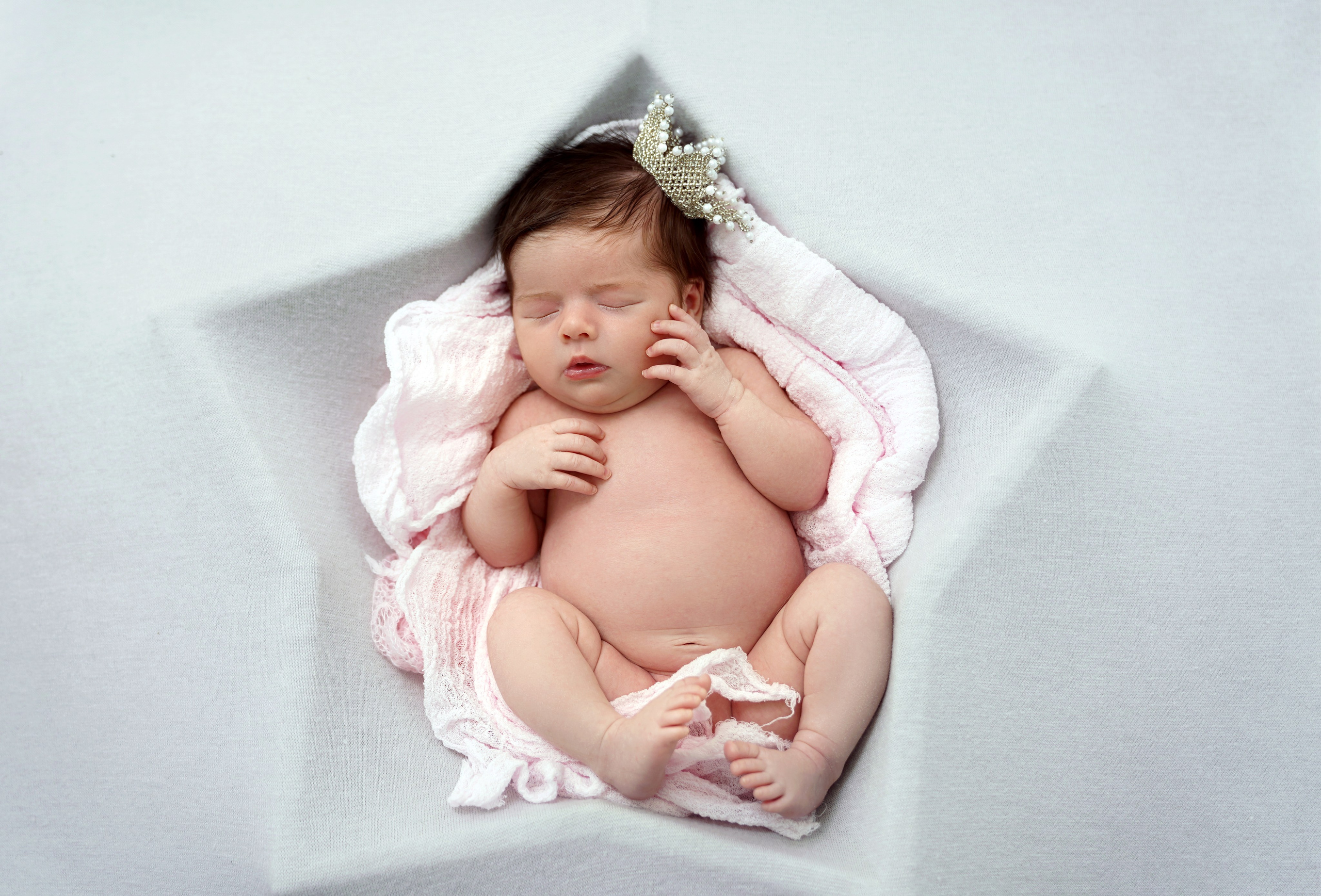 Фотосессия новорожденного (newborn). Фотограф новорожденных, детей до года и беременных в Симферополе