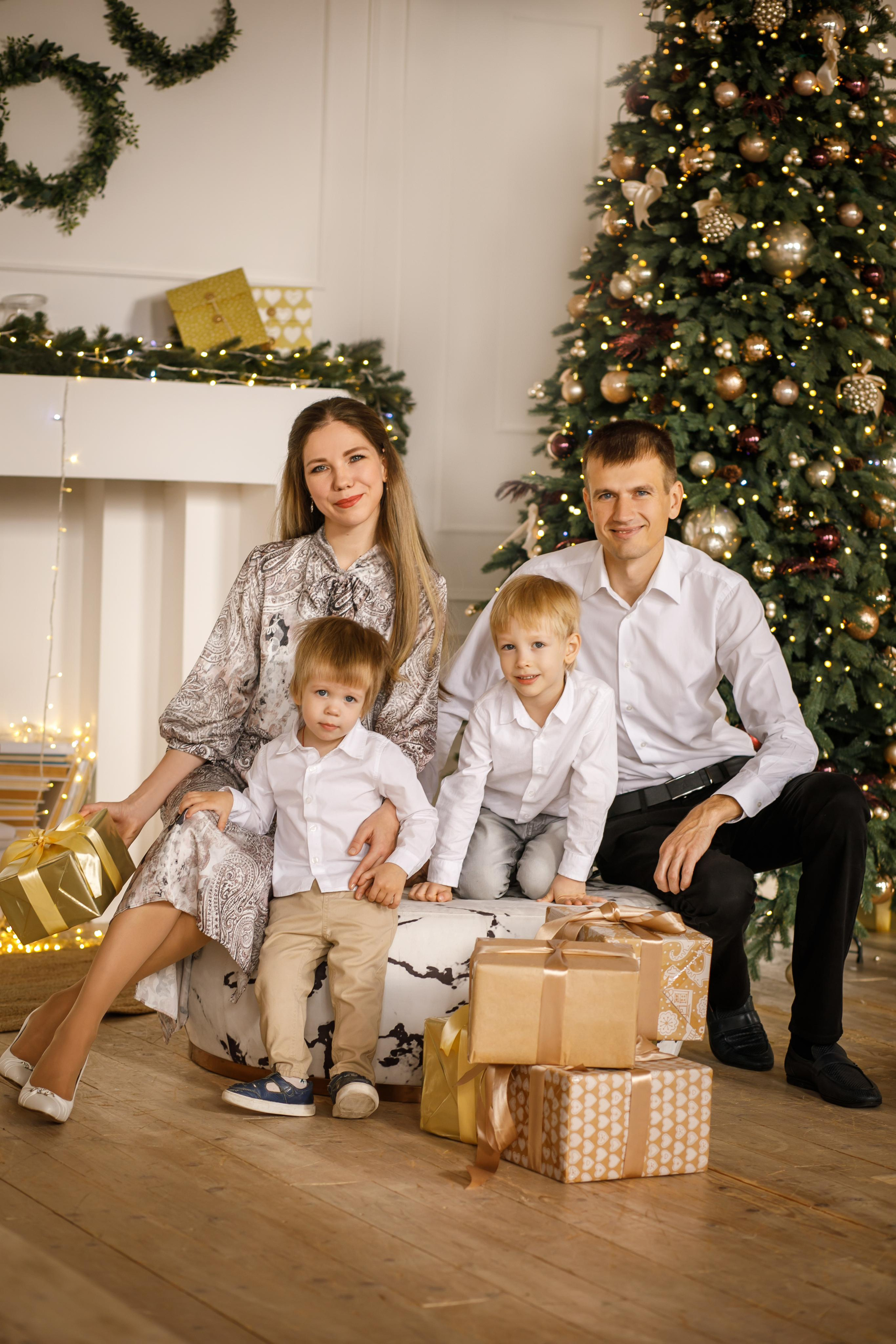 Семейная новогодняя фотосъемка. Семейный и детский фотограф в Ростове-на-Дону