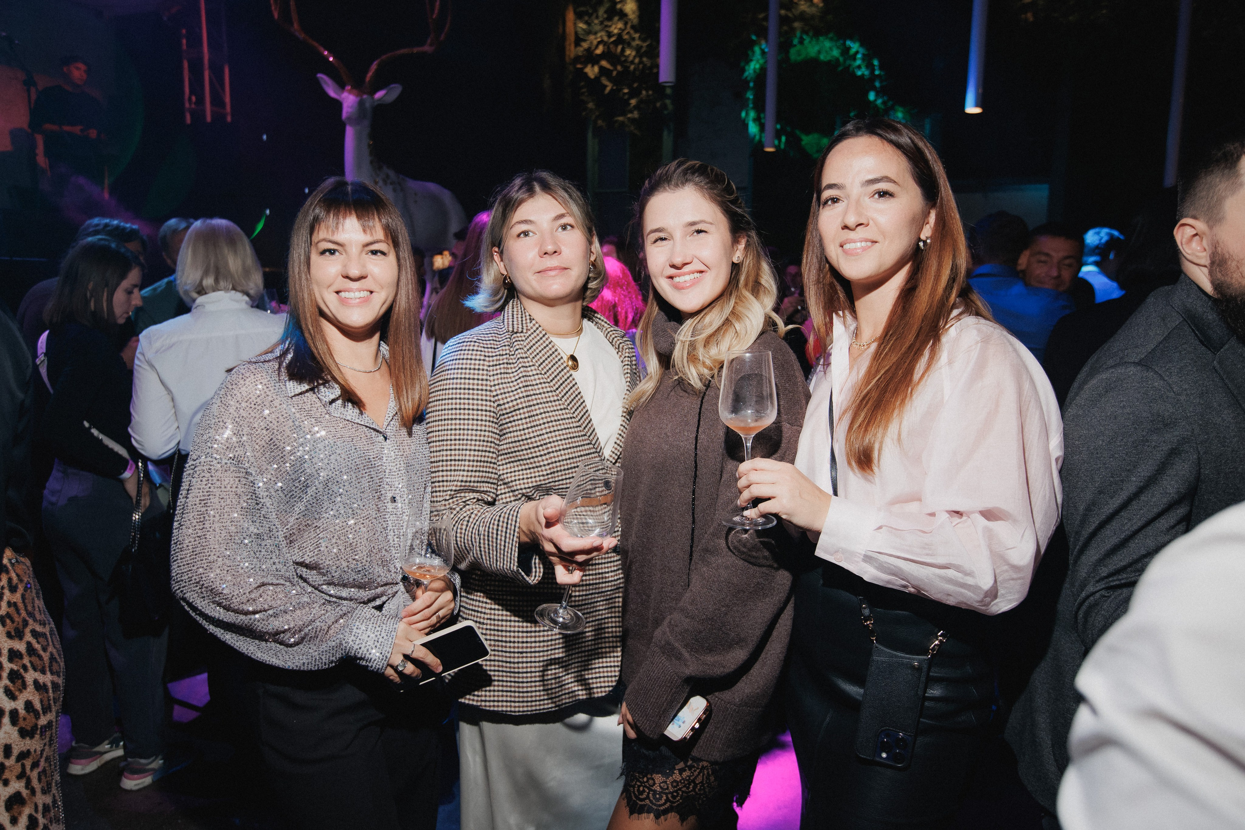 ВИННЫЙ ФЕСТИВАЛЬ. СВОИ. ФОТООТЧЕТЫ-СОБЫТИЯ-МЕСТА