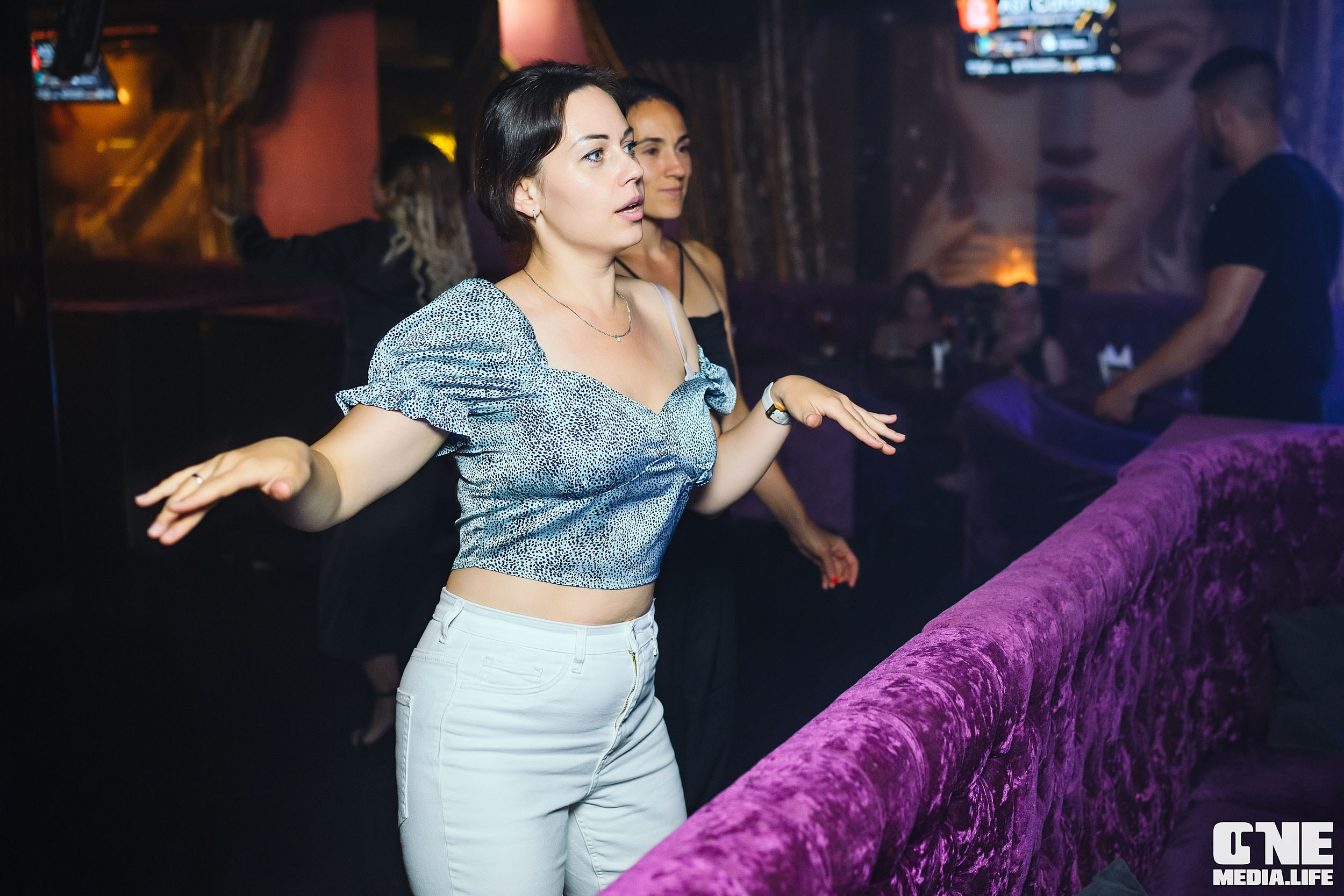 Фоторепортаж из караоке-клуба Эйфория. One Media Life: фоторепортажи, фотоотчеты с мероприятий и заведений