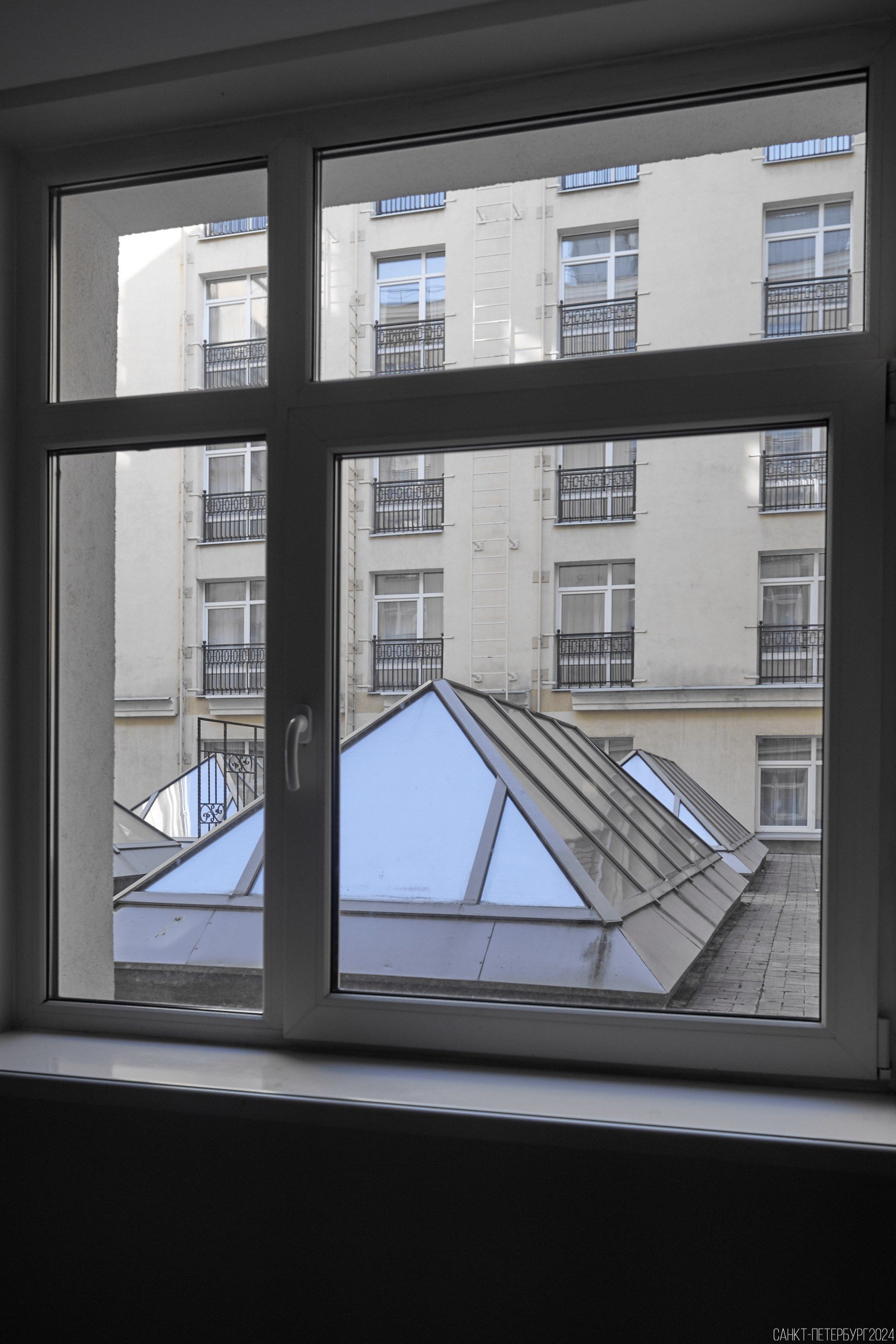 Геометрия. Фотографъ Сергѣевъ. Поймать мгновеніе