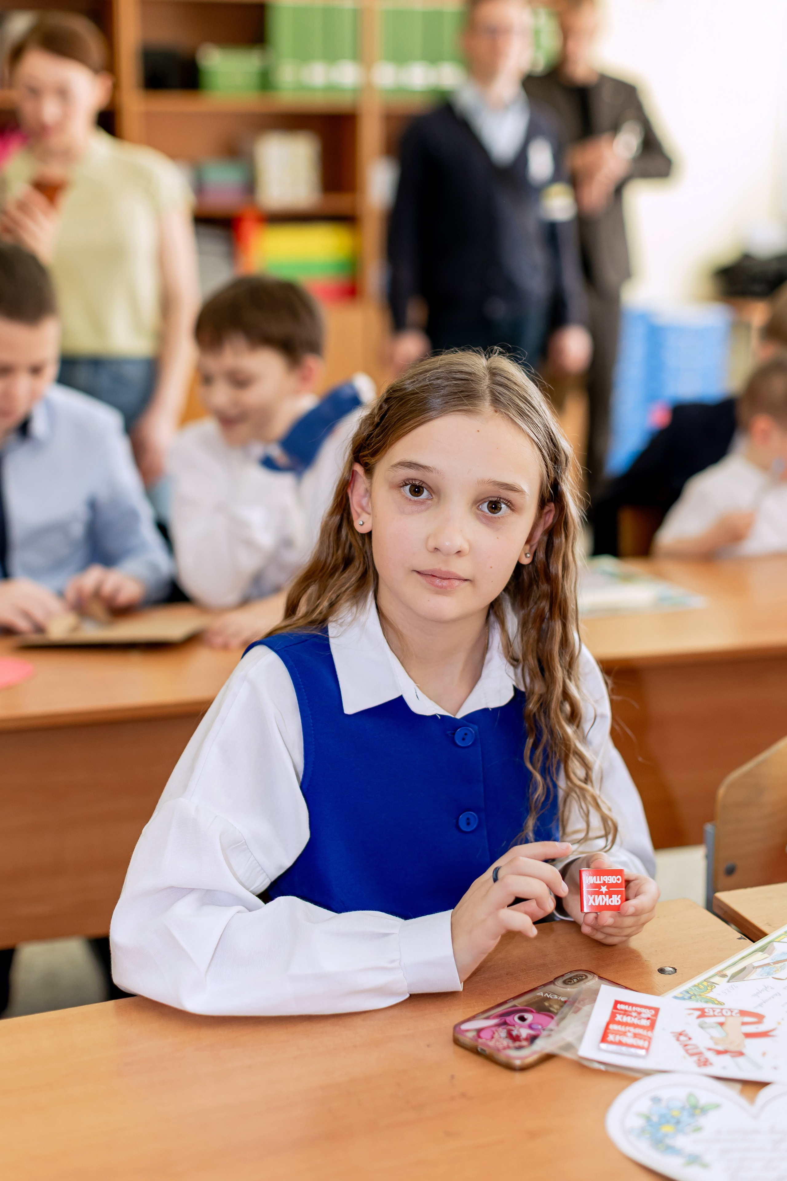 Выпускной в начальной школе в классе. Фотограф и видеограф Москва. Свадебный фотограф, видеограф. Выпускные альбомы. Оживающие альбомы