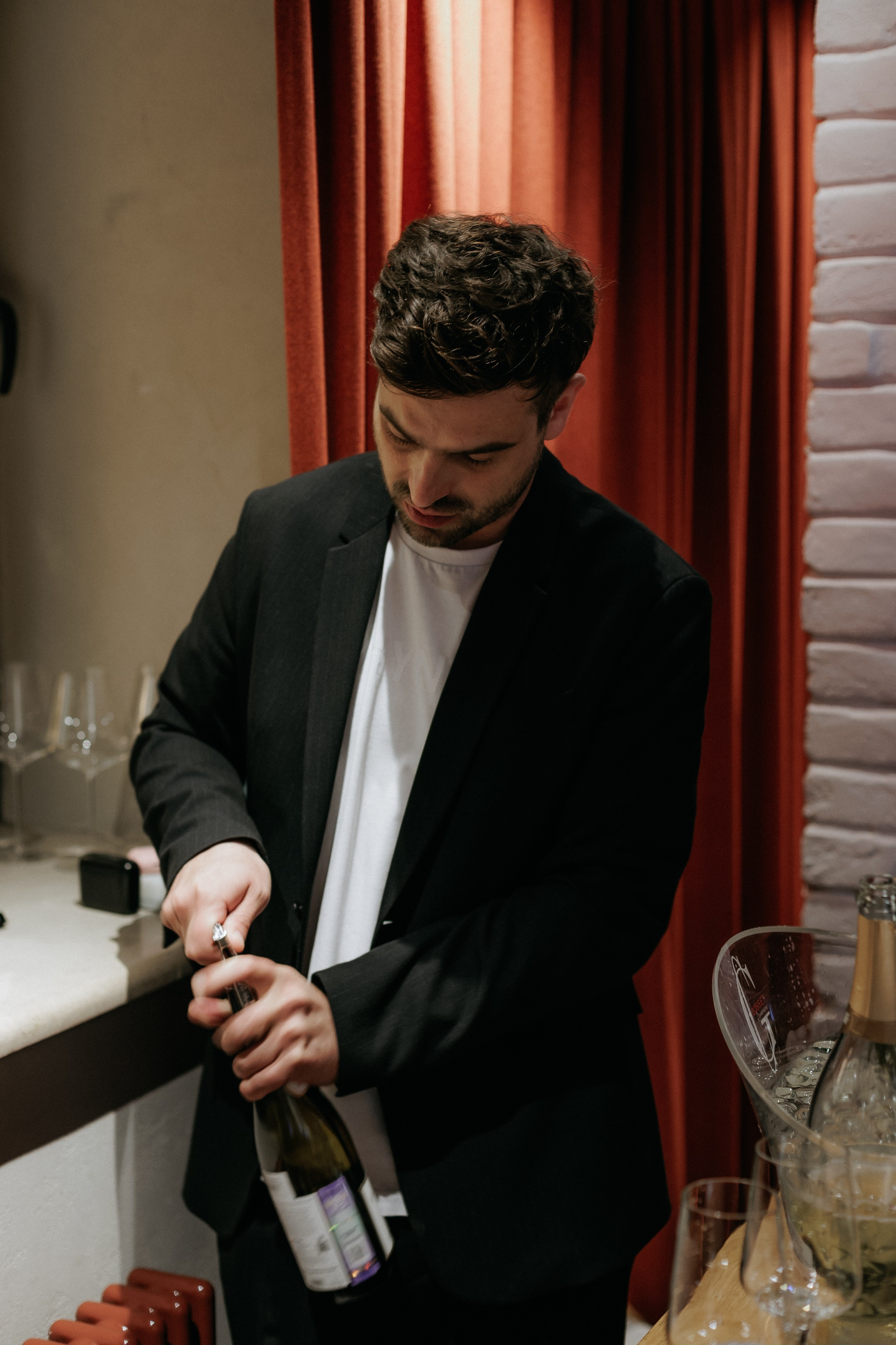 MAIN WINE x DPTRADE. СВОИ. ФОТООТЧЕТЫ-СОБЫТИЯ-МЕСТА