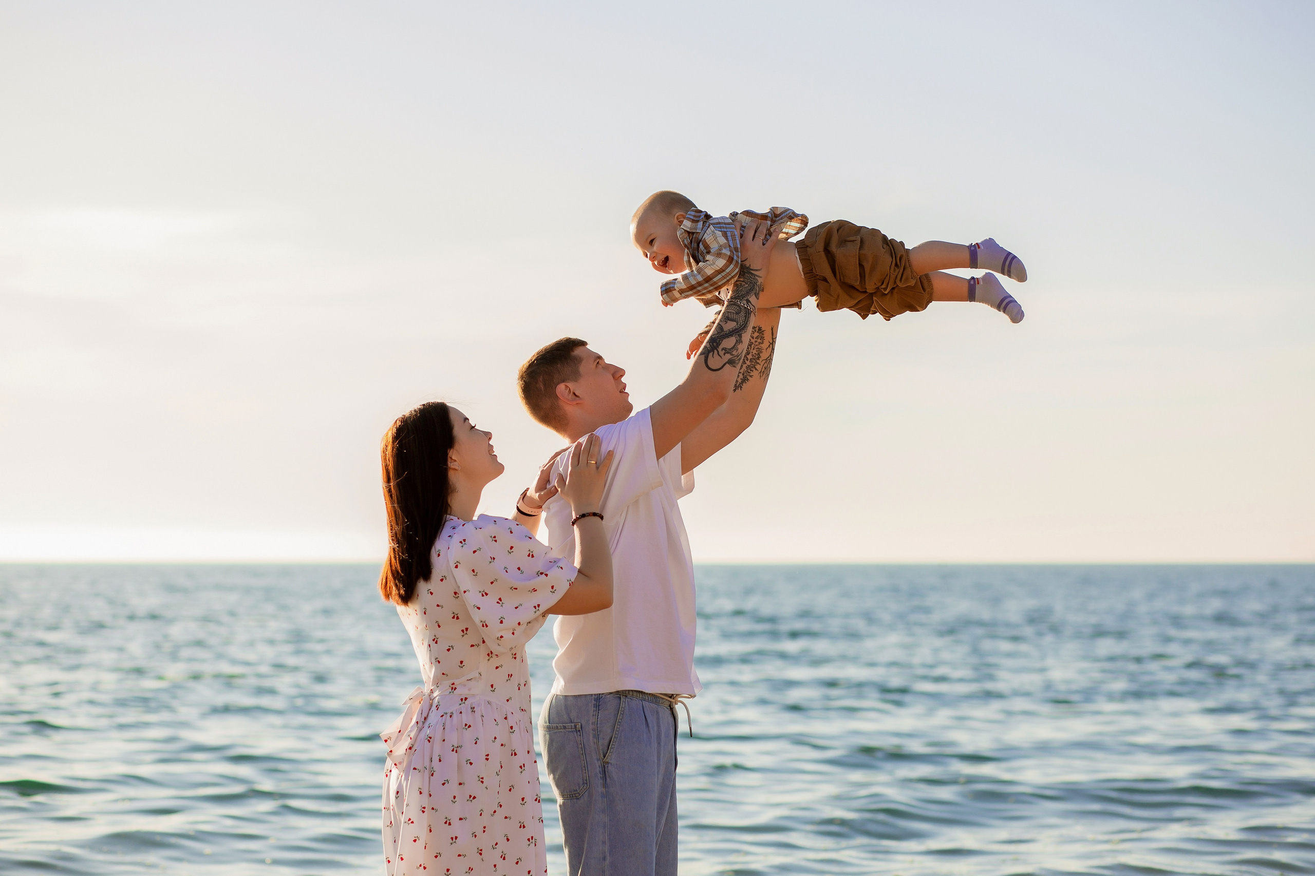 Семейная фотосессия на море в Сочи. Фотограф Сочи Адлер. Солькаева Анастасия