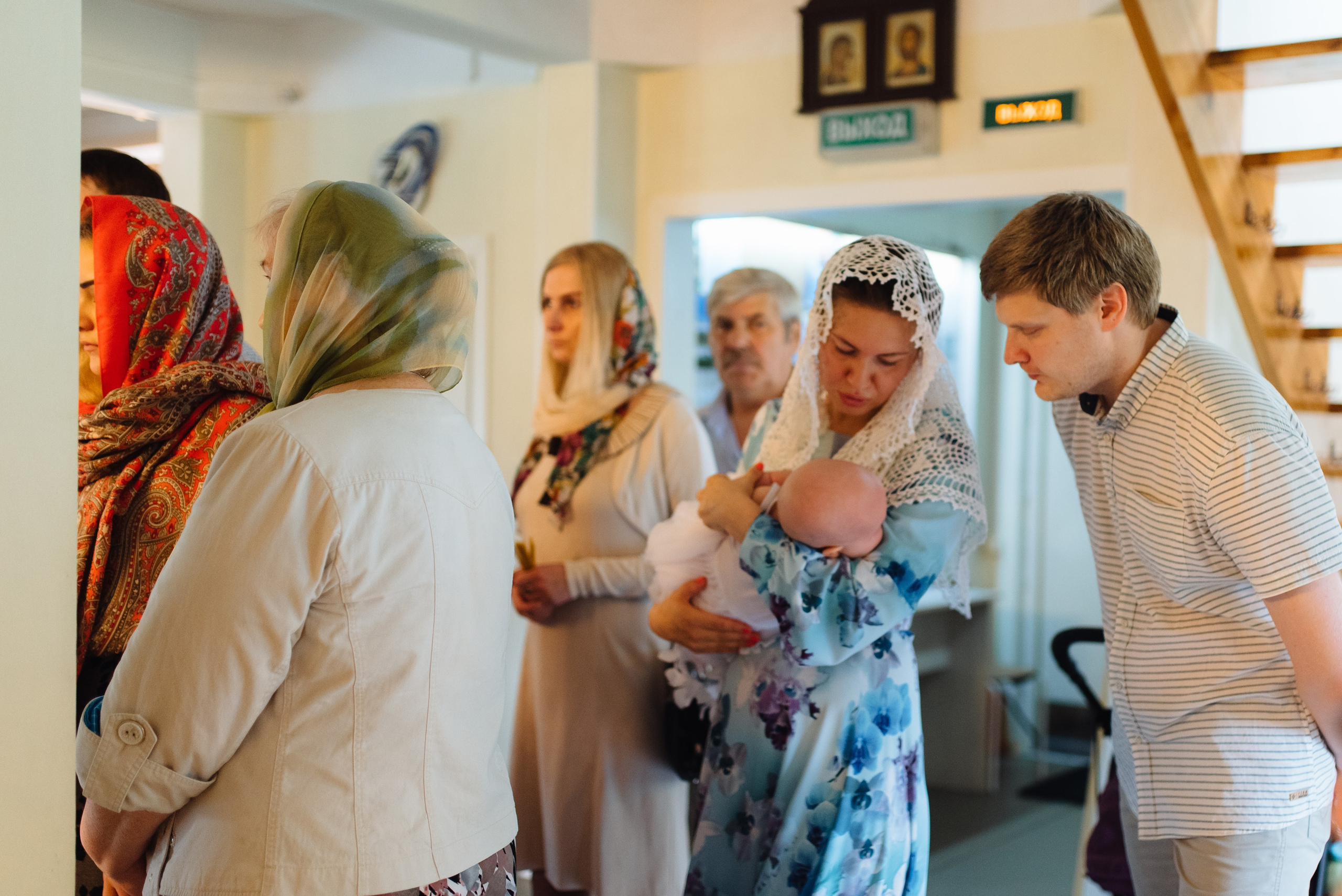 Фотосъёмка крещения в Санкт-Петербурге — Маргарита Иванова, фотограф. Профессиональный фотограф беременности в СПБ. Стильные фотосессии беременности в стиле минимализм и классическая фотография