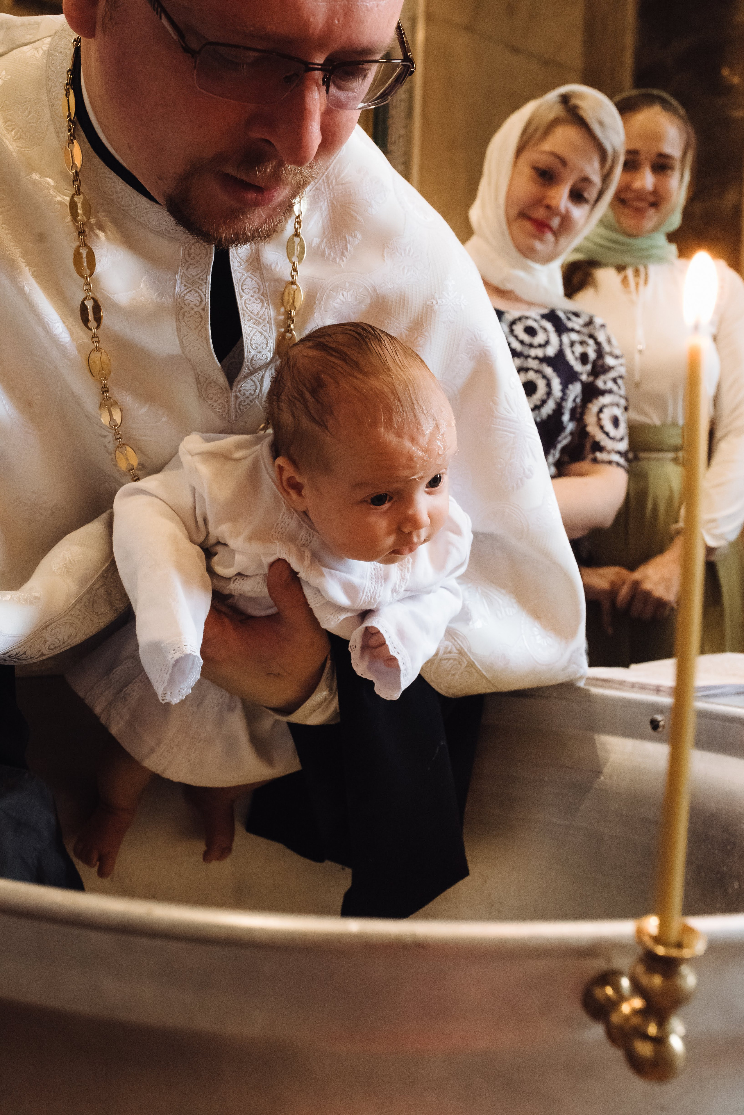 Фотосъёмка крещения в Санкт-Петербурге — Маргарита Иванова, фотограф. Профессиональный фотограф беременности в СПБ. Стильные фотосессии беременности в стиле минимализм и классическая фотография