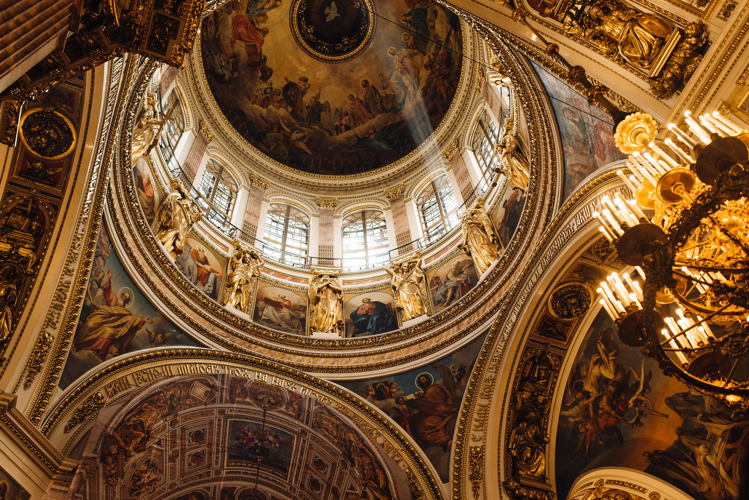 Фотосъёмка крещения в Санкт-Петербурге — Маргарита Иванова, фотограф. Профессиональный фотограф беременности в СПБ. Стильные фотосессии беременности в стиле минимализм и классическая фотография