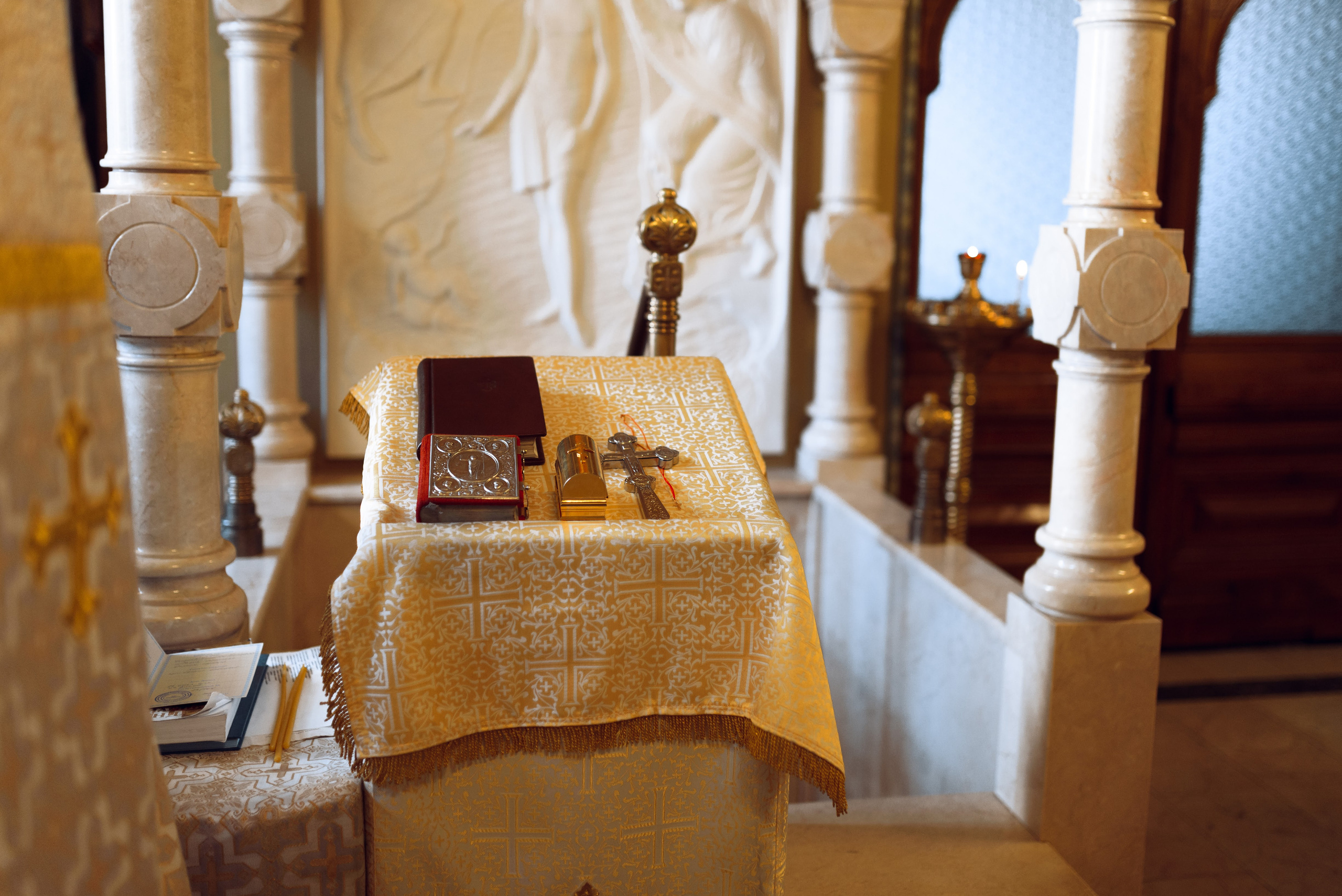 Фотосъёмка крещения в Санкт-Петербурге — Маргарита Иванова, фотограф. Профессиональный фотограф беременности в СПБ. Стильные фотосессии беременности в стиле минимализм и классическая фотография