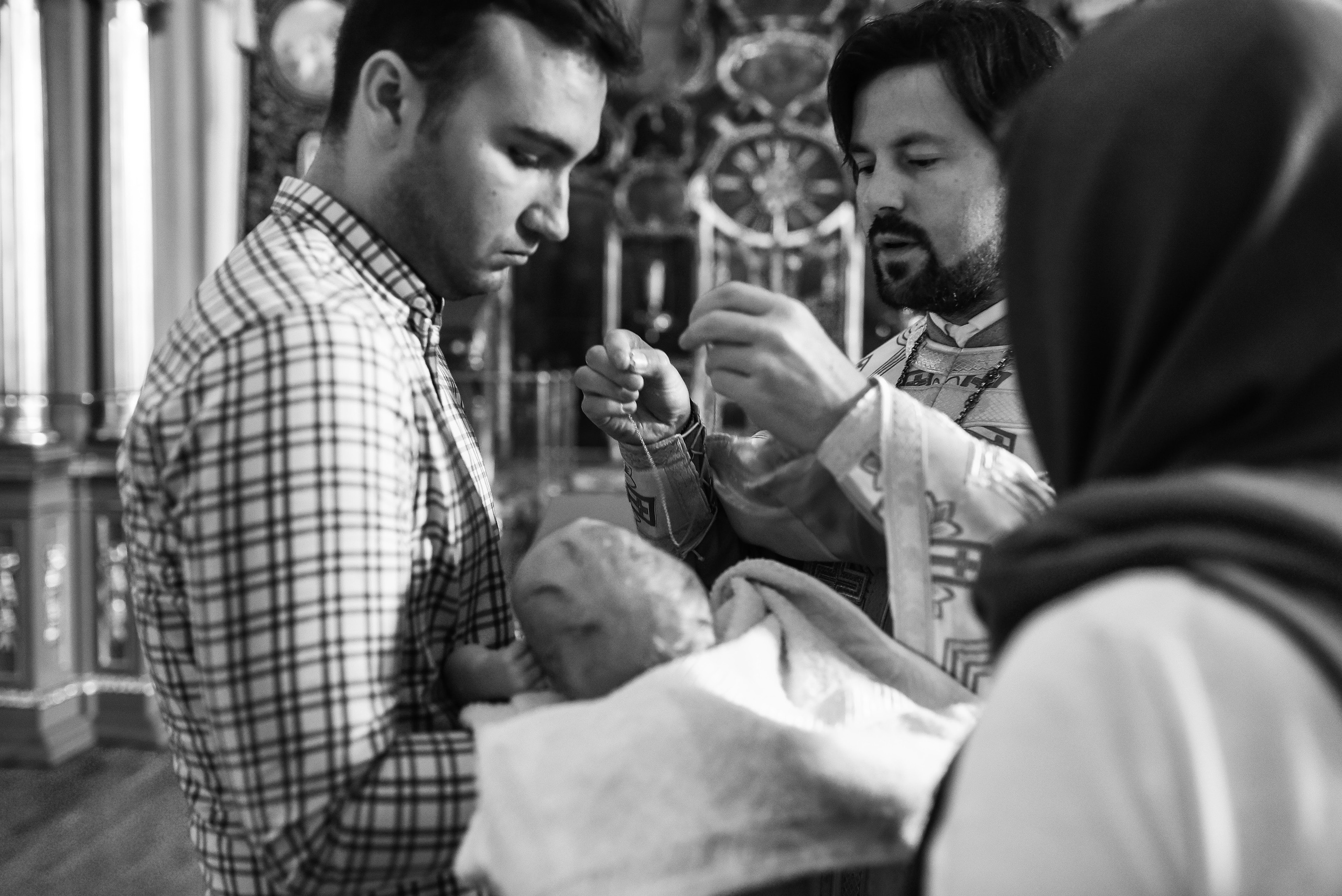 Фотосъёмка крещения в Санкт-Петербурге — Маргарита Иванова, фотограф. Профессиональный фотограф беременности в СПБ. Стильные фотосессии беременности в стиле минимализм и классическая фотография