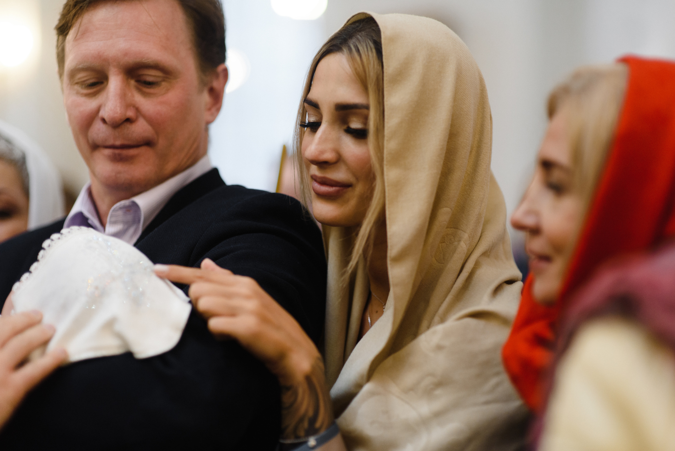 Фотосъёмка крещения в Санкт-Петербурге — Маргарита Иванова, фотограф. Профессиональный фотограф беременности в СПБ. Стильные фотосессии беременности в стиле минимализм и классическая фотография