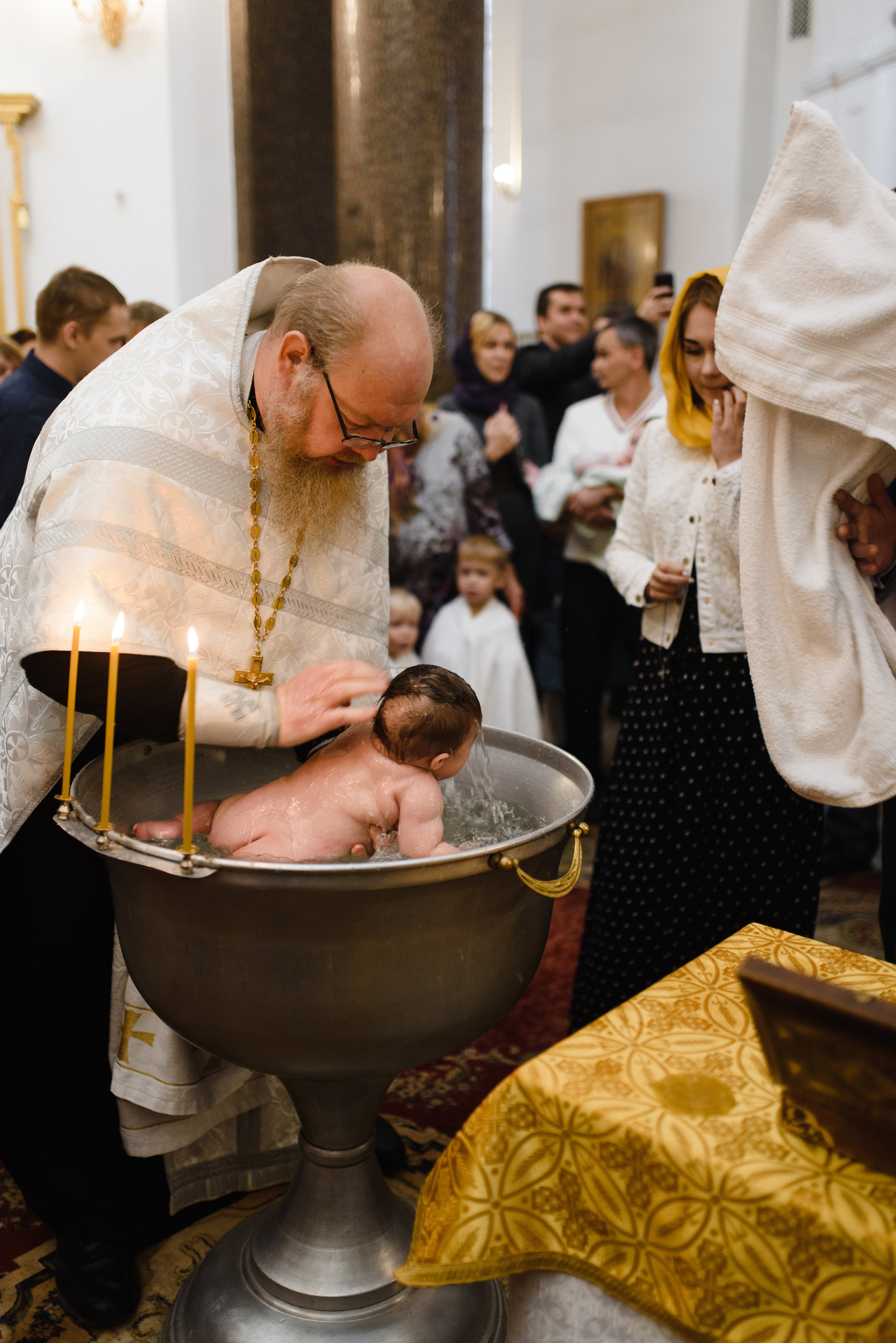 Фотосъёмка крещения в Санкт-Петербурге — Маргарита Иванова, фотограф. Профессиональный фотограф беременности в СПБ. Стильные фотосессии беременности в стиле минимализм и классическая фотография