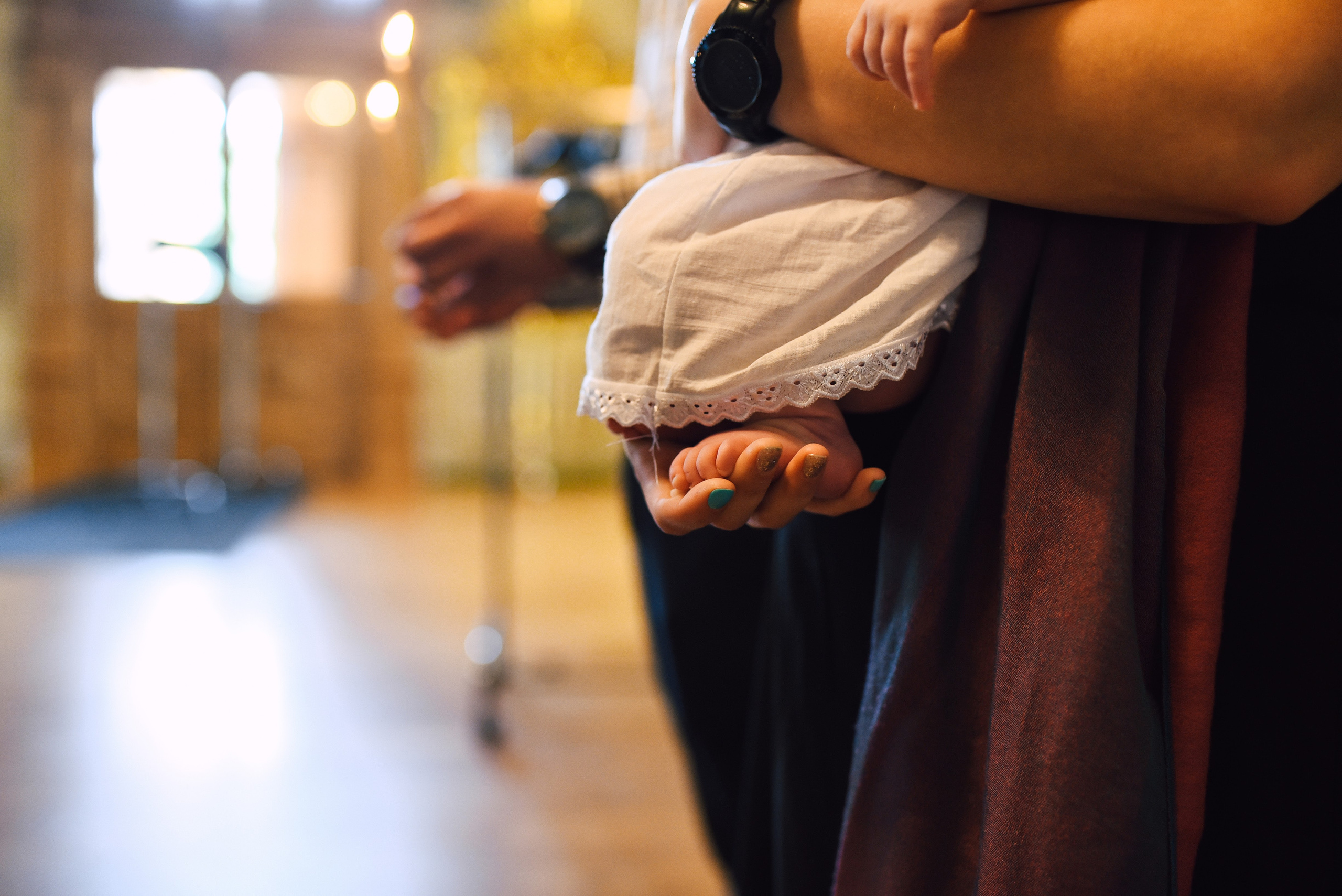 Фотосъёмка крещения в Санкт-Петербурге — Маргарита Иванова, фотограф. Профессиональный фотограф беременности в СПБ. Стильные фотосессии беременности в стиле минимализм и классическая фотография