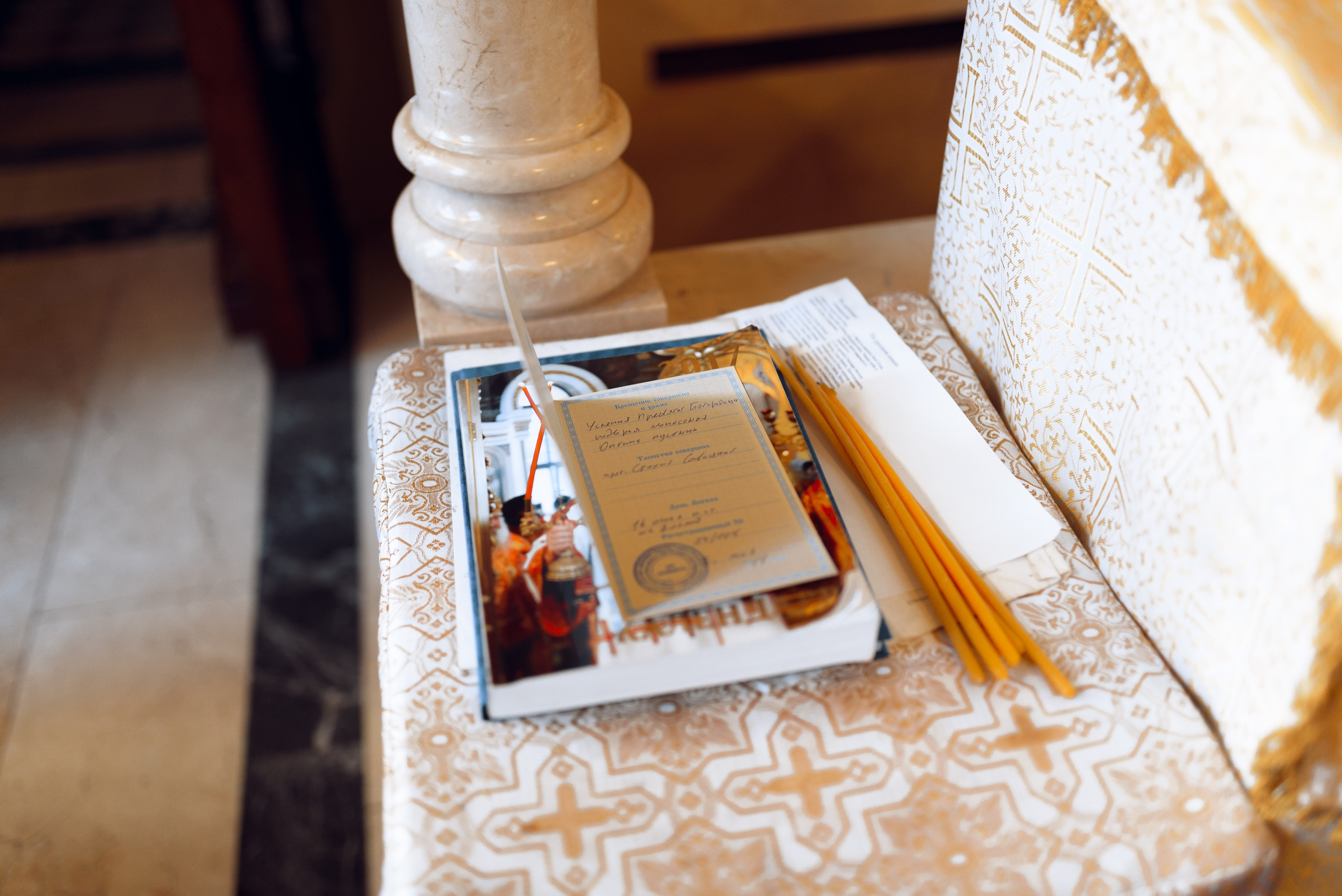 Фотосъёмка крещения в Санкт-Петербурге — Маргарита Иванова, фотограф. Профессиональный фотограф беременности в СПБ. Стильные фотосессии беременности в стиле минимализм и классическая фотография