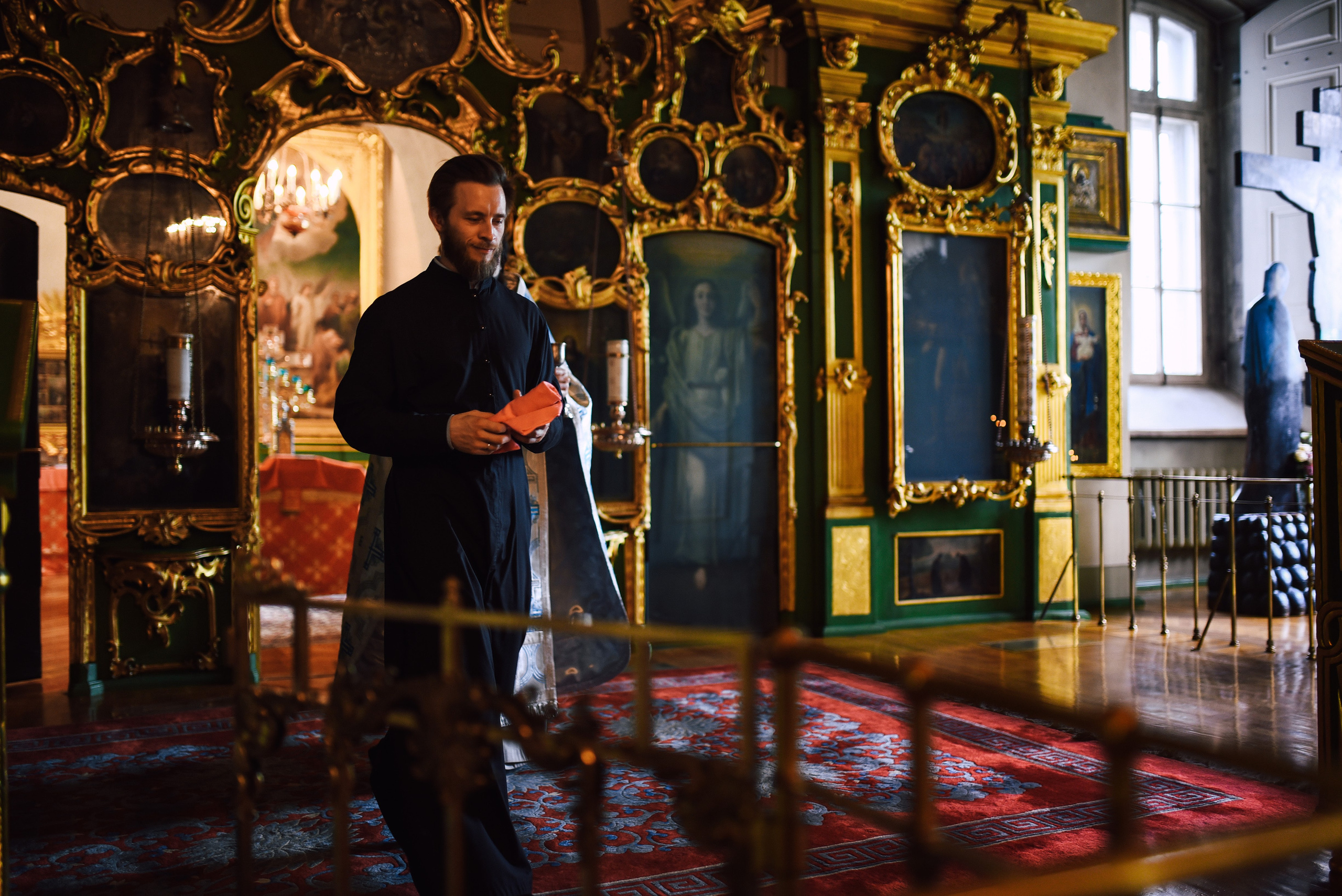 Фотосъёмка крещения в Санкт-Петербурге — Маргарита Иванова, фотограф. Профессиональный фотограф беременности в СПБ. Стильные фотосессии беременности в стиле минимализм и классическая фотография