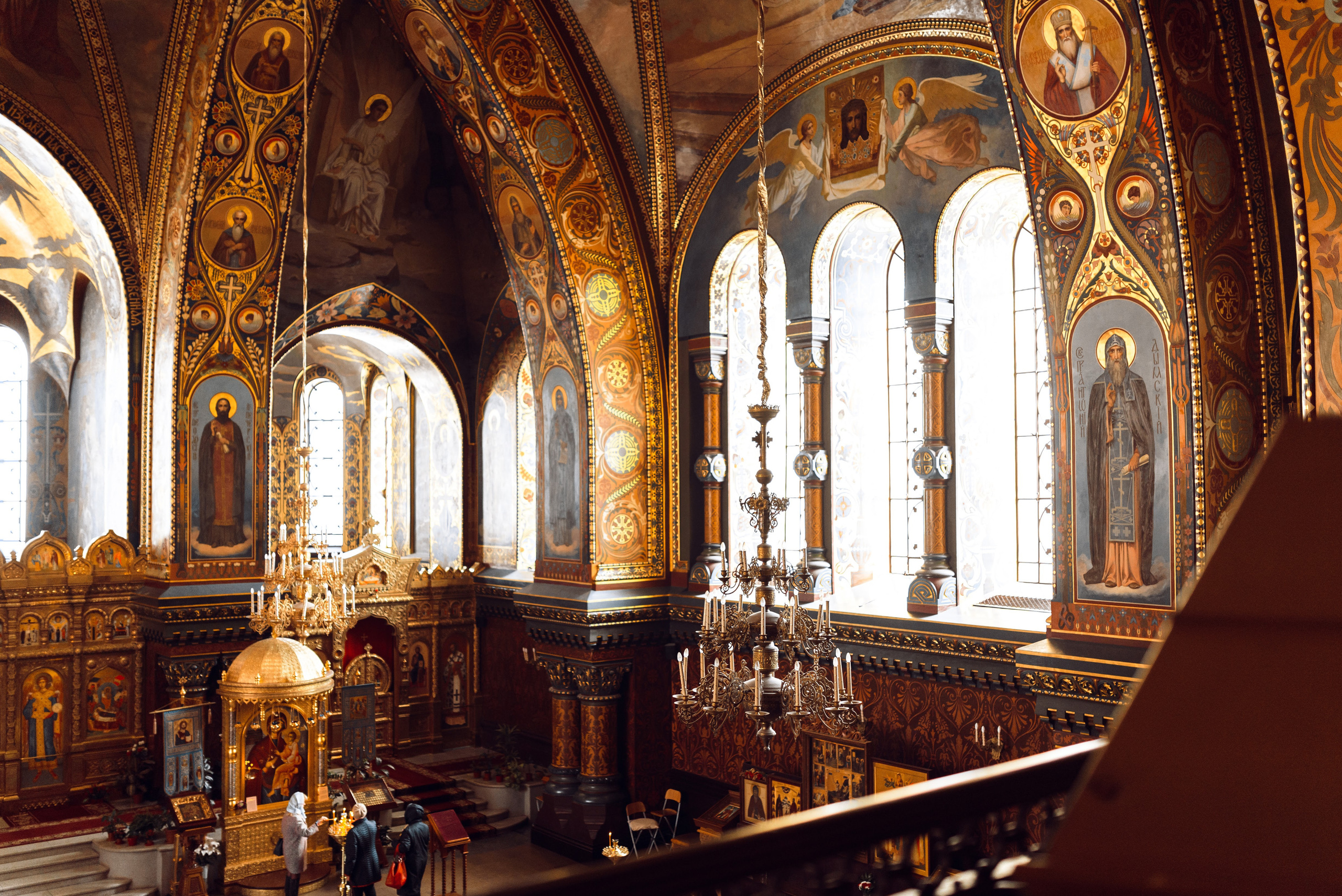Фотосъёмка крещения в Санкт-Петербурге — Маргарита Иванова, фотограф. Профессиональный фотограф беременности в СПБ. Стильные фотосессии беременности в стиле минимализм и классическая фотография