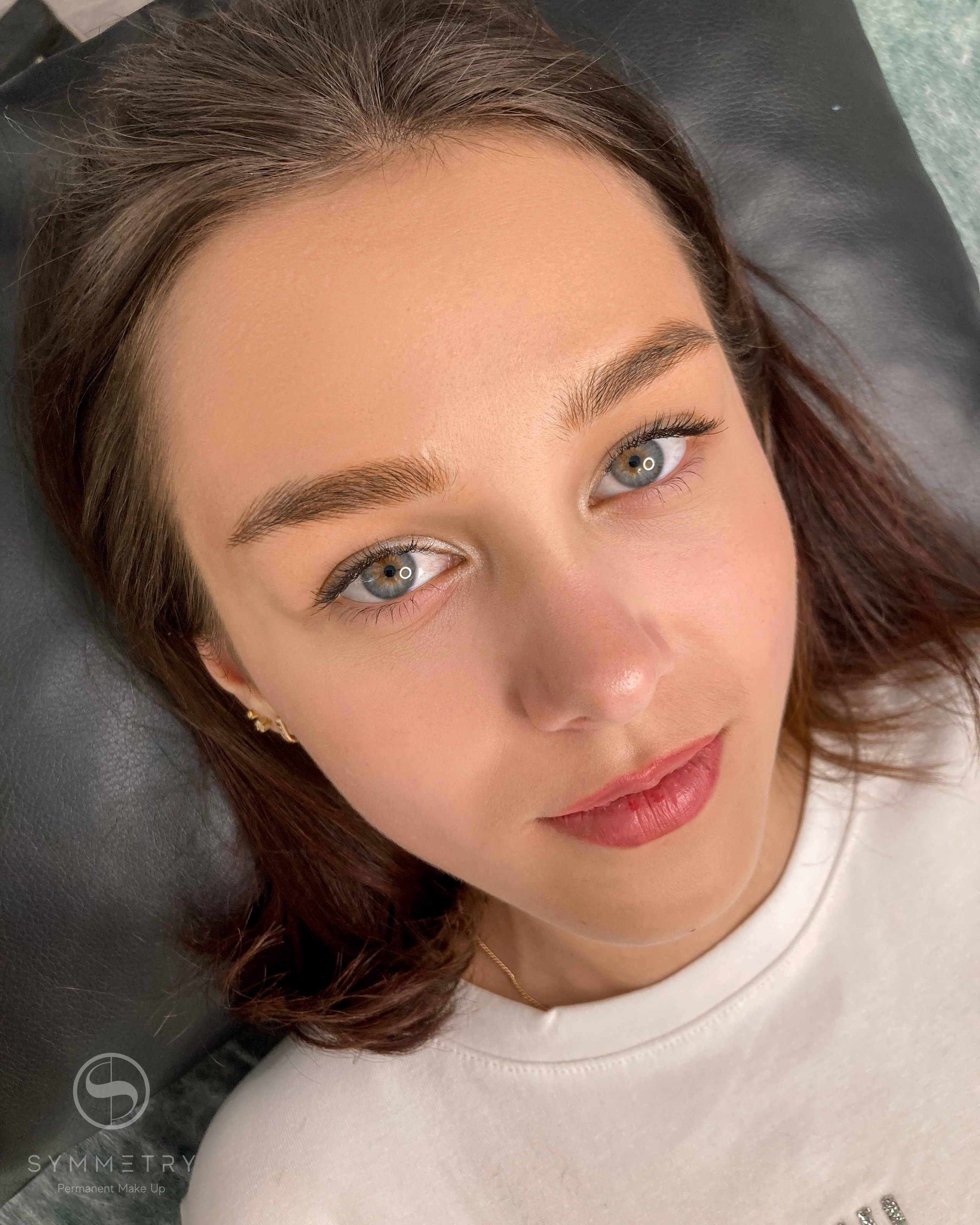 Нафиса. Студия перманентного макияжа, косметологии и массажа SYMMETRY в Москве, м. Киевская