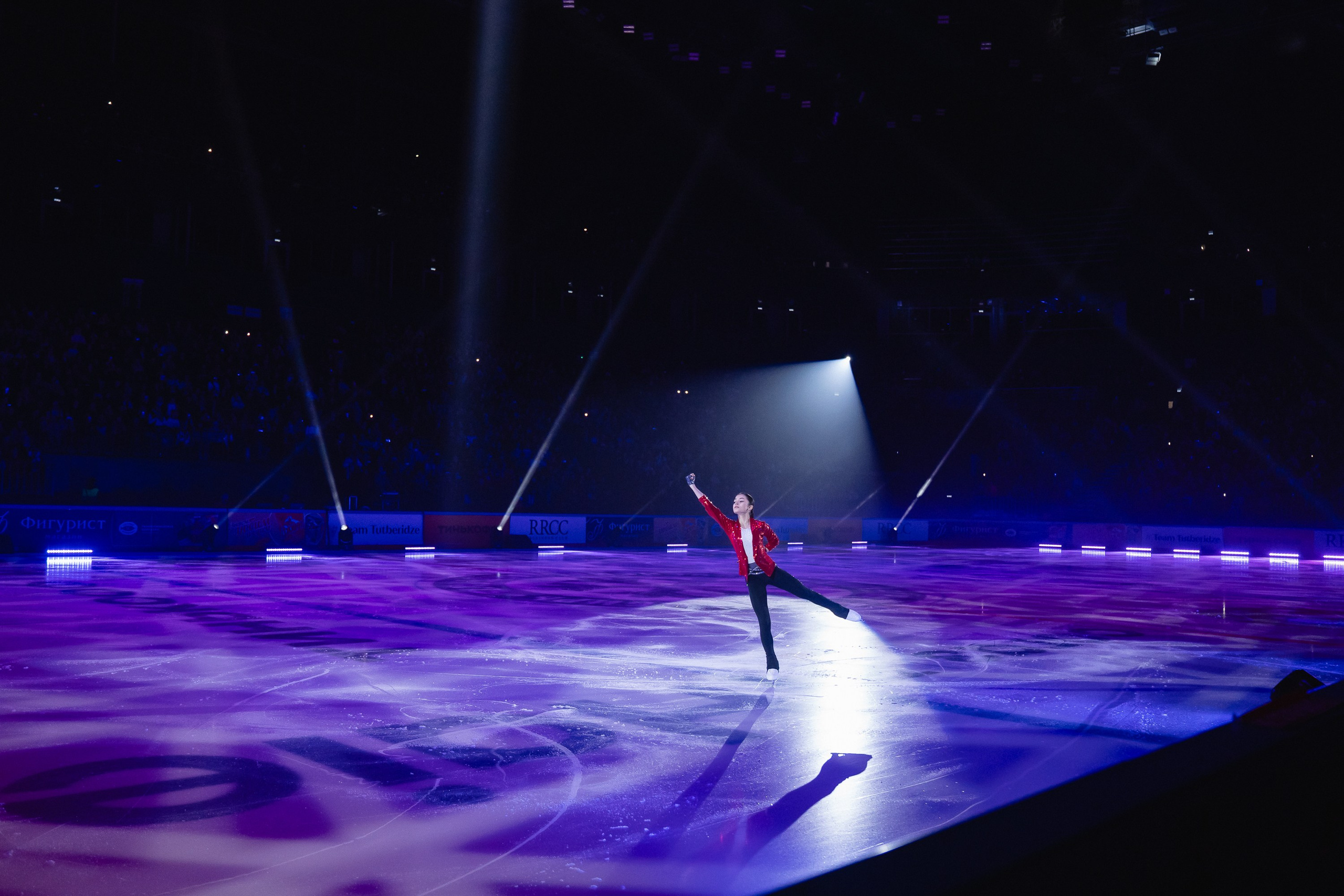 Шоу «Чемпионы на льду» в Новосибирске. Воробьева Ксения — Спортивный и танцевальный фотограф Новосибирск