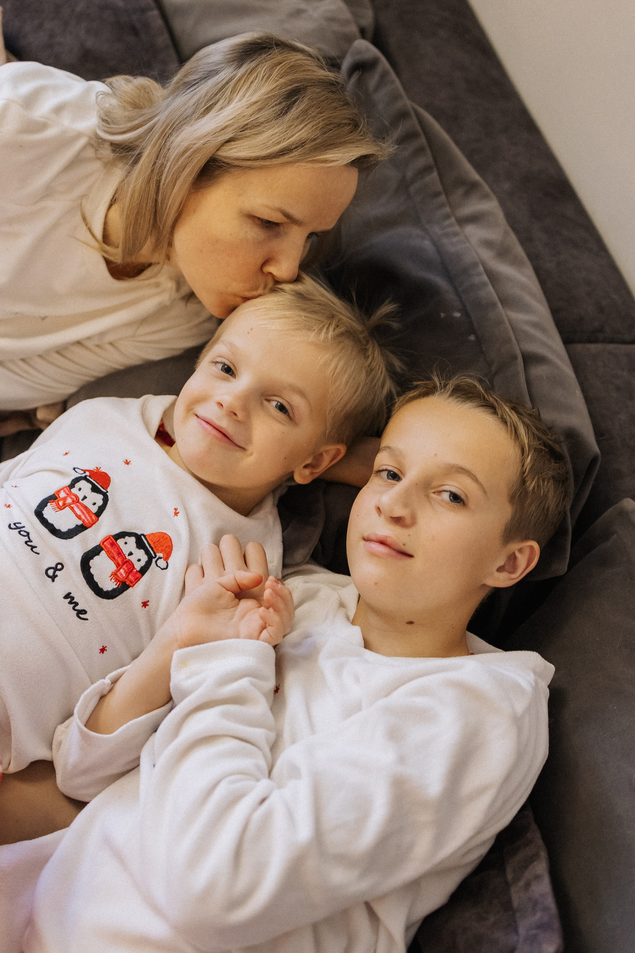 Новогодняя фотосессия дома у Леоновых. Семейный, детский и женский фотограф Дарина Старшинова в Твери