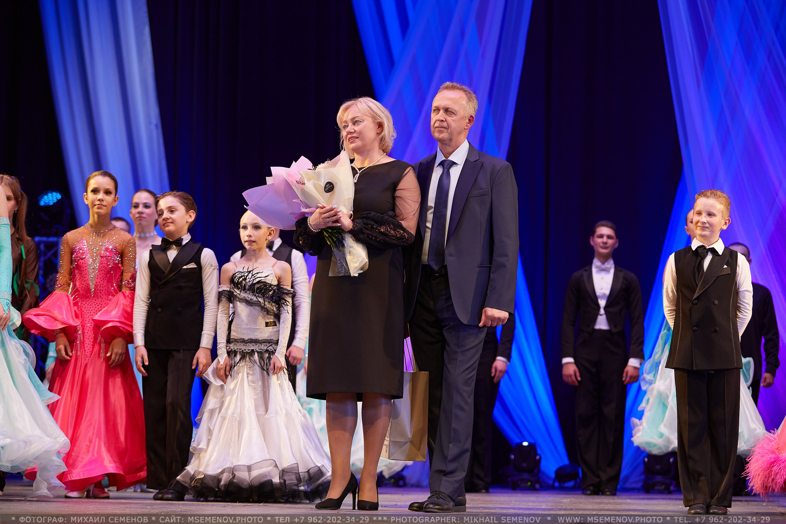 АНОНС фоторепортажа с Концерта Танцевального клуба «Apriori». Photographer for business Mikhail Semenov. Aqua photo studio, photo school