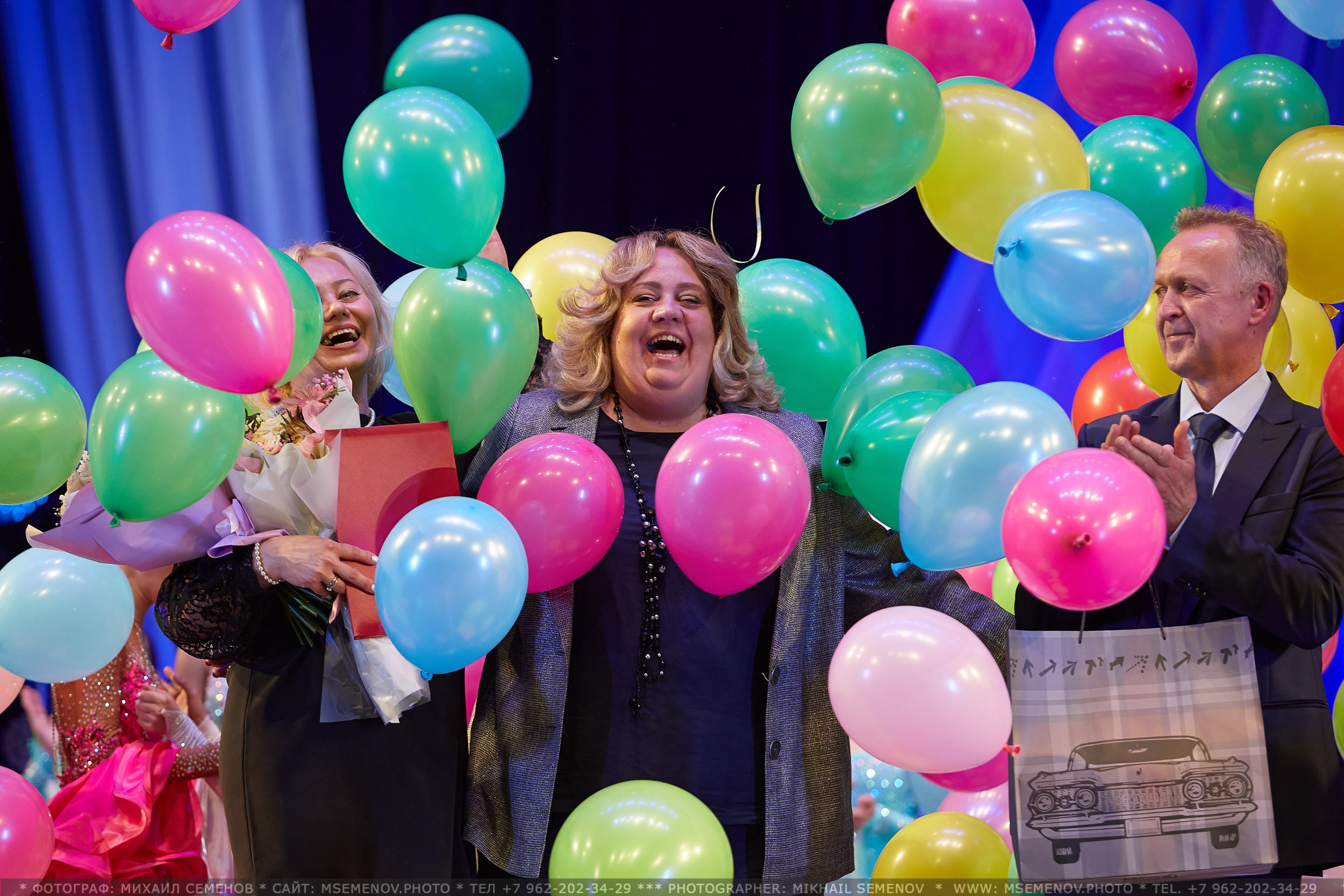 АНОНС фоторепортажа с Концерта Танцевального клуба «Apriori». Photographer for business Mikhail Semenov. Aqua photo studio, photo school