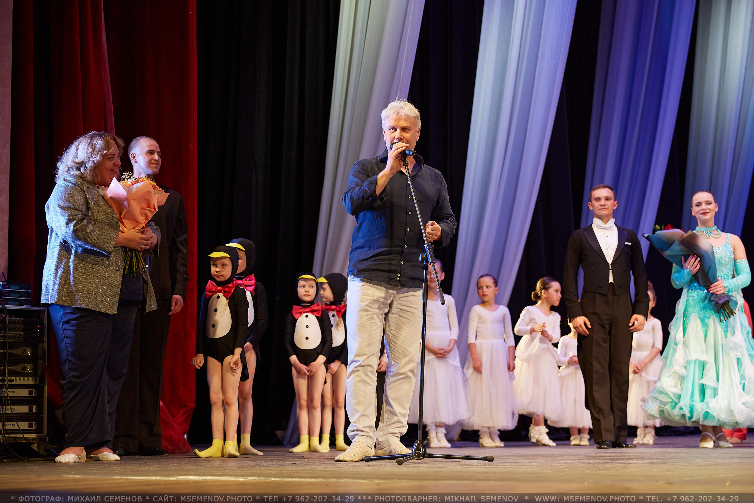 АНОНС фоторепортажа с Концерта Танцевального клуба «Apriori». Photographer for business Mikhail Semenov. Aqua photo studio, photo school