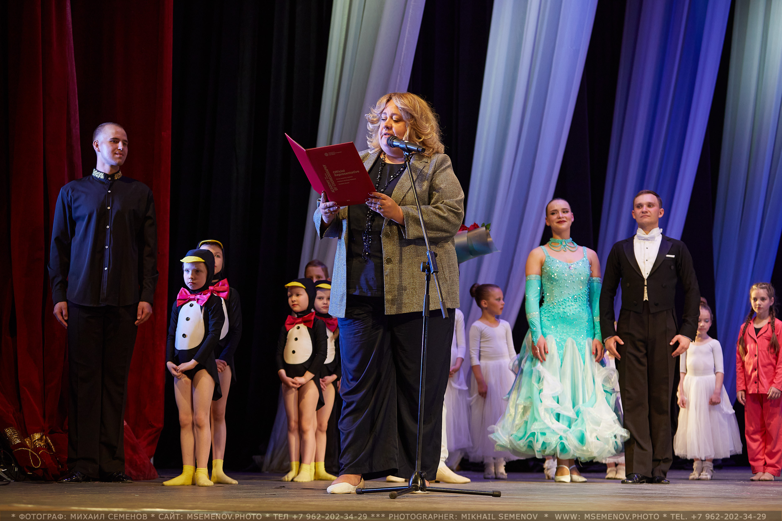 АНОНС фоторепортажа с Концерта Танцевального клуба «Apriori». Photographer for business Mikhail Semenov. Aqua photo studio, photo school