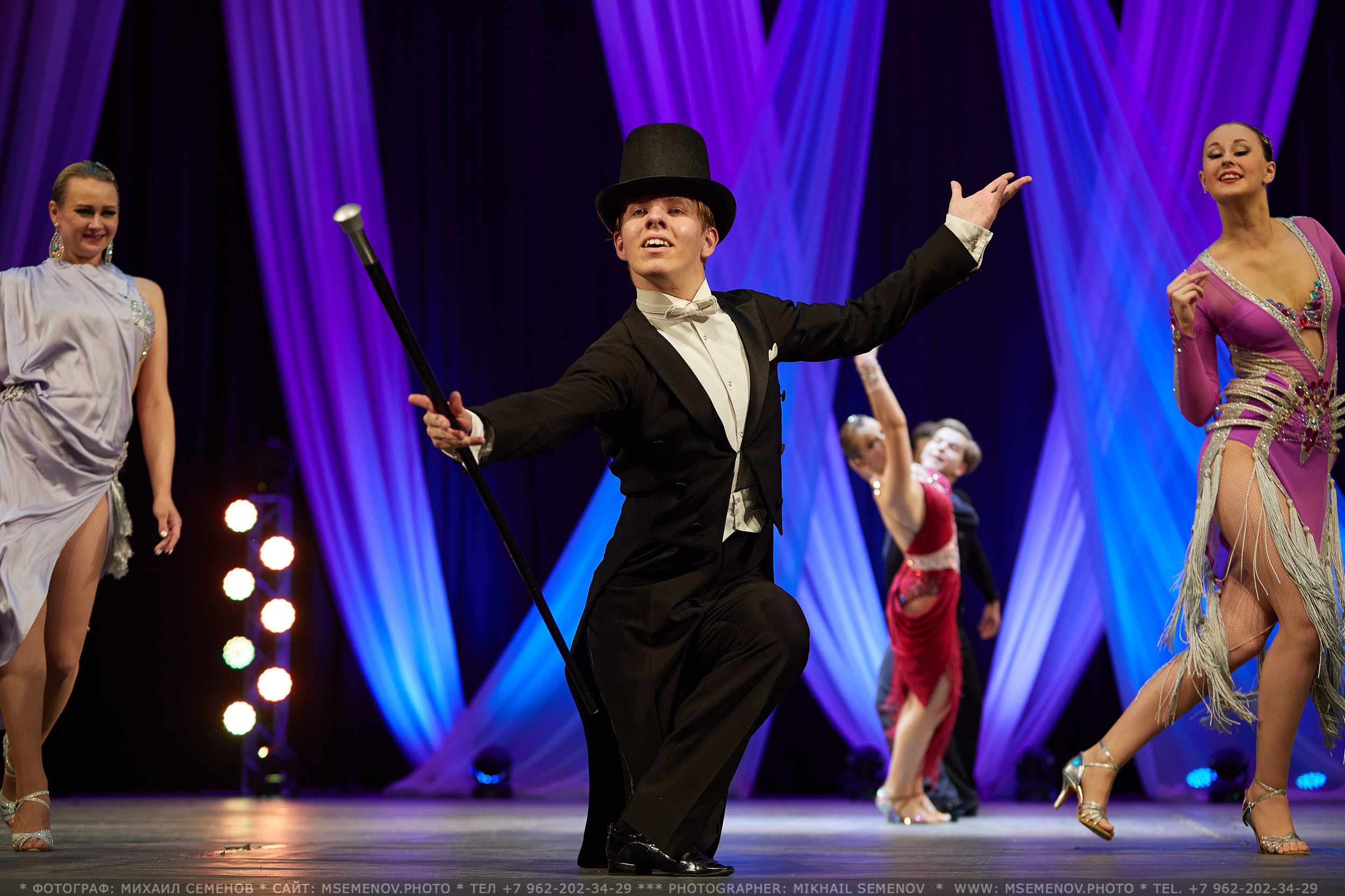 АНОНС фоторепортажа с Концерта Танцевального клуба «Apriori». Photographer for business Mikhail Semenov. Aqua photo studio, photo school