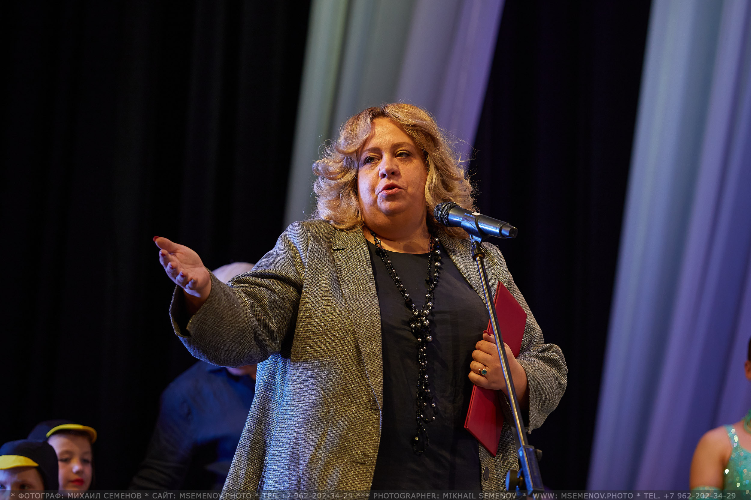 АНОНС фоторепортажа с Концерта Танцевального клуба «Apriori». Photographer for business Mikhail Semenov. Aqua photo studio, photo school