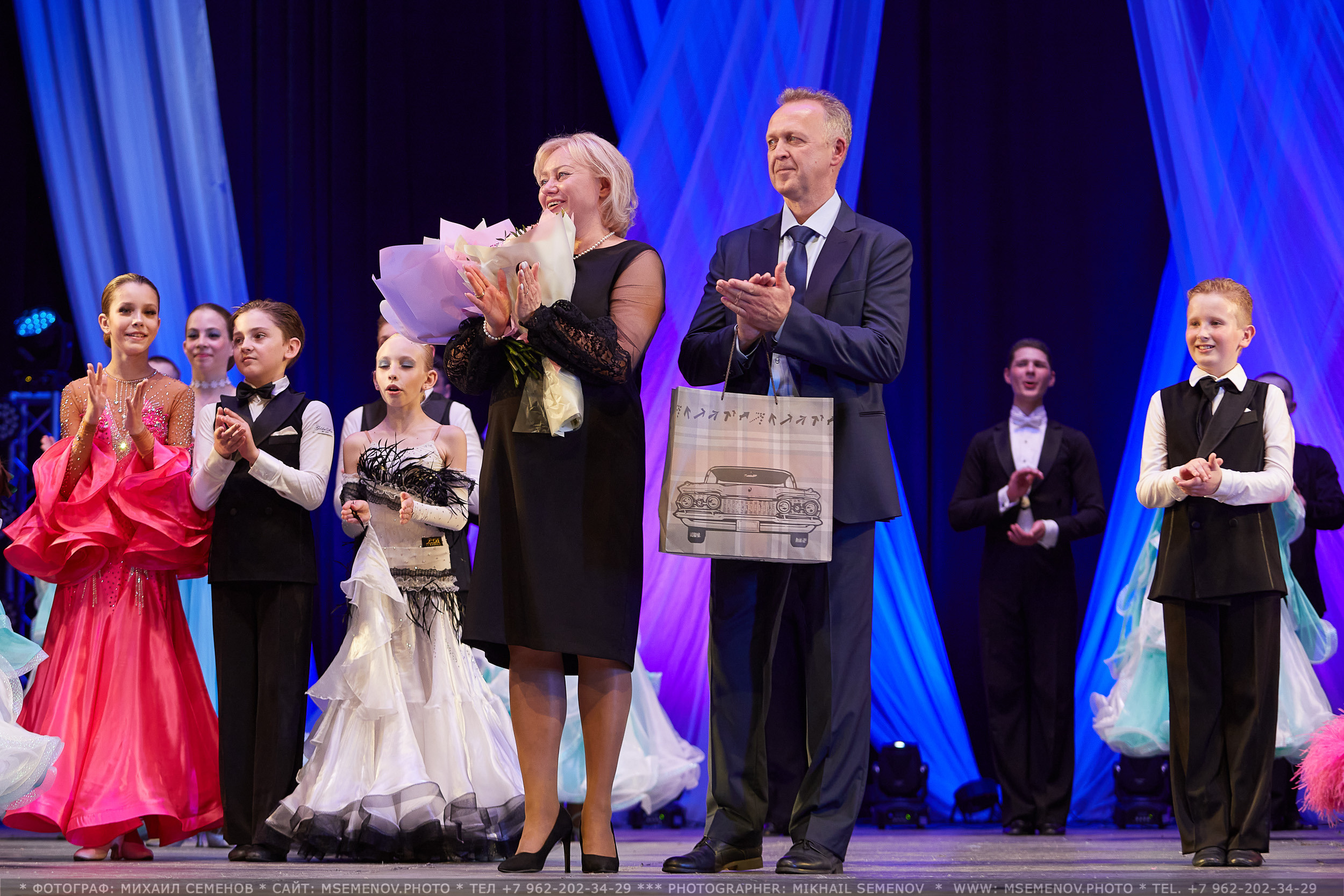 АНОНС фоторепортажа с Концерта Танцевального клуба «Apriori». Photographer for business Mikhail Semenov. Aqua photo studio, photo school