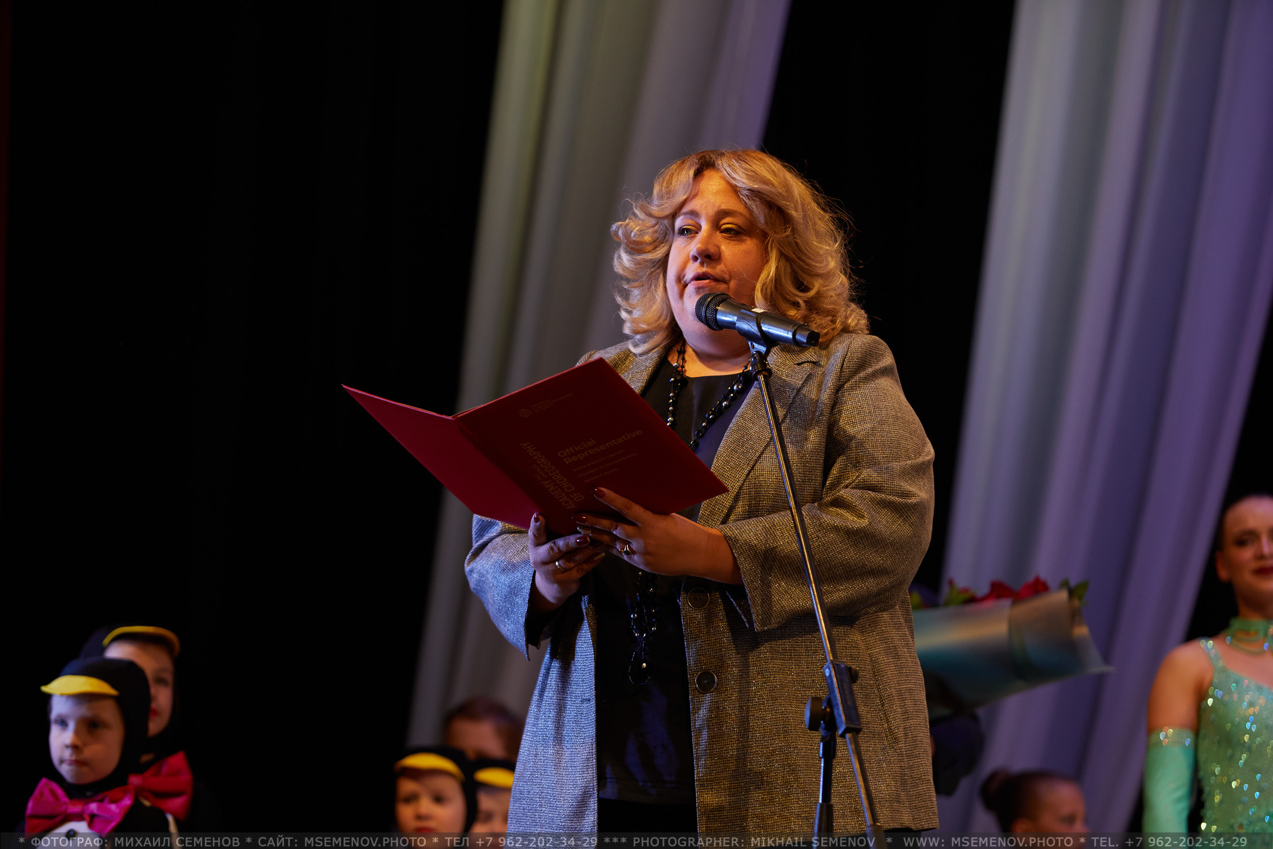 АНОНС фоторепортажа с Концерта Танцевального клуба «Apriori». Photographer for business Mikhail Semenov. Aqua photo studio, photo school