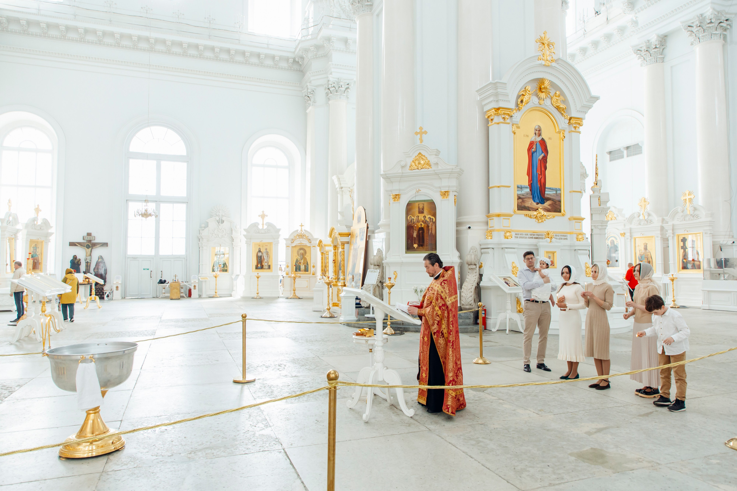 Смольный собор. Фотограф на крещение в Санкт Петербурге