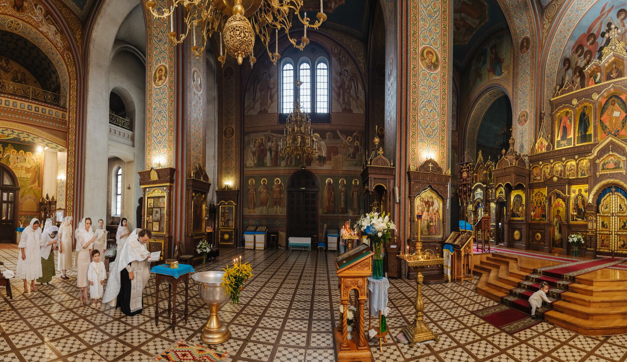 где провести крещение Ломоносов, красивый храм в Ломоносов, как записаться на крестины, сколько стоит крещения, лучший храм ЛО, душевный батюшка