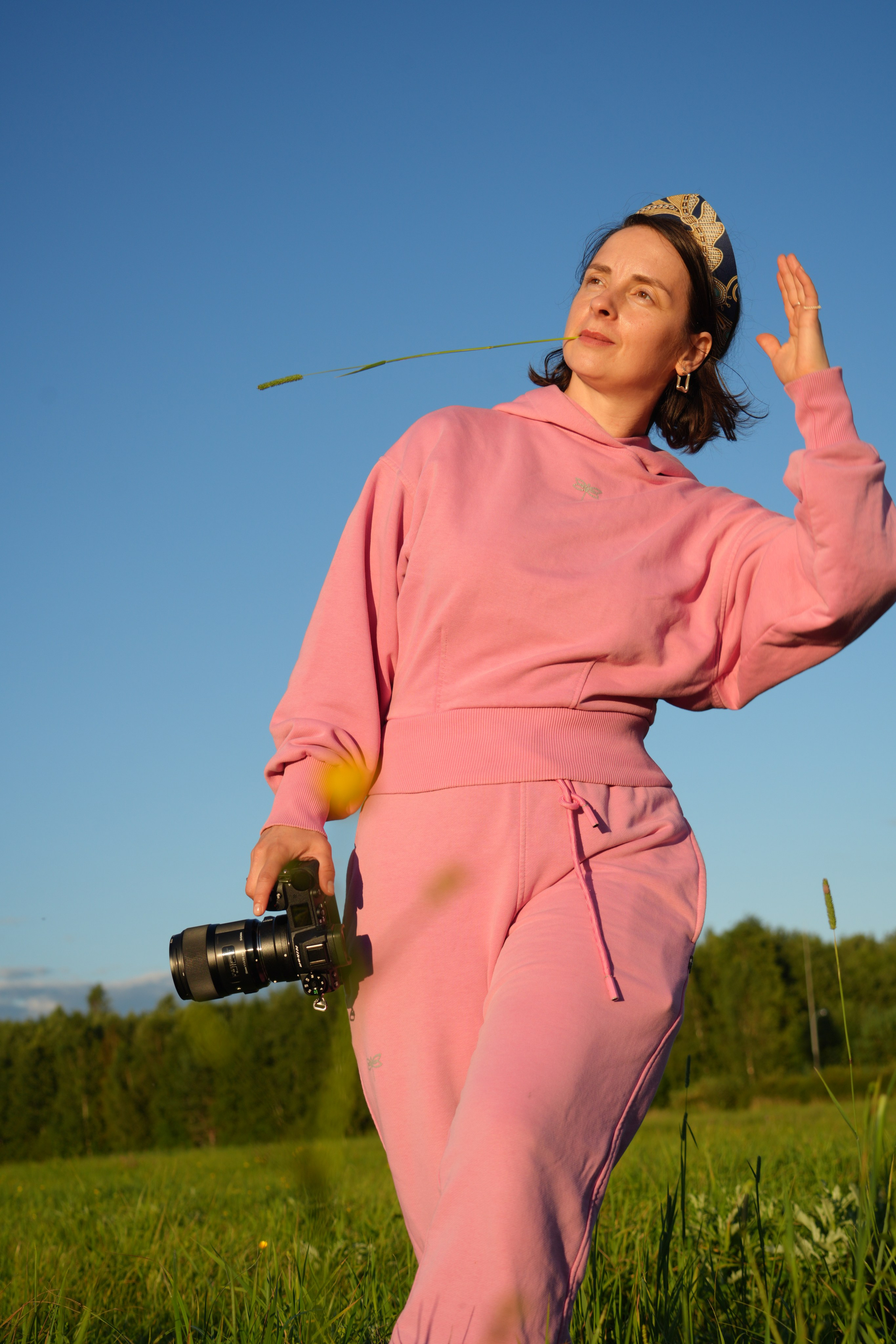 #backstage со съёмок команды в загородном доме. Портретный фотограф в Санкт-Петербурге Дмитриева Наталия