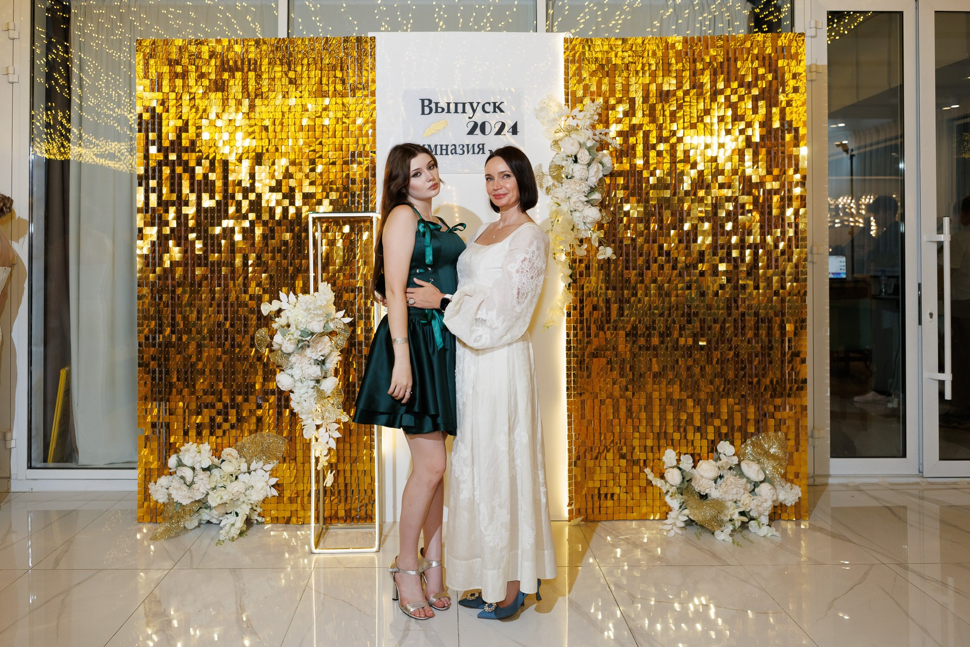 Выпускной вечер в Севастопольской гимназии № 1 имени А. С. Пушкина. Свадебный фотограф, фотосъемка в Крыму, Севастополе, Симферополе, Ялте