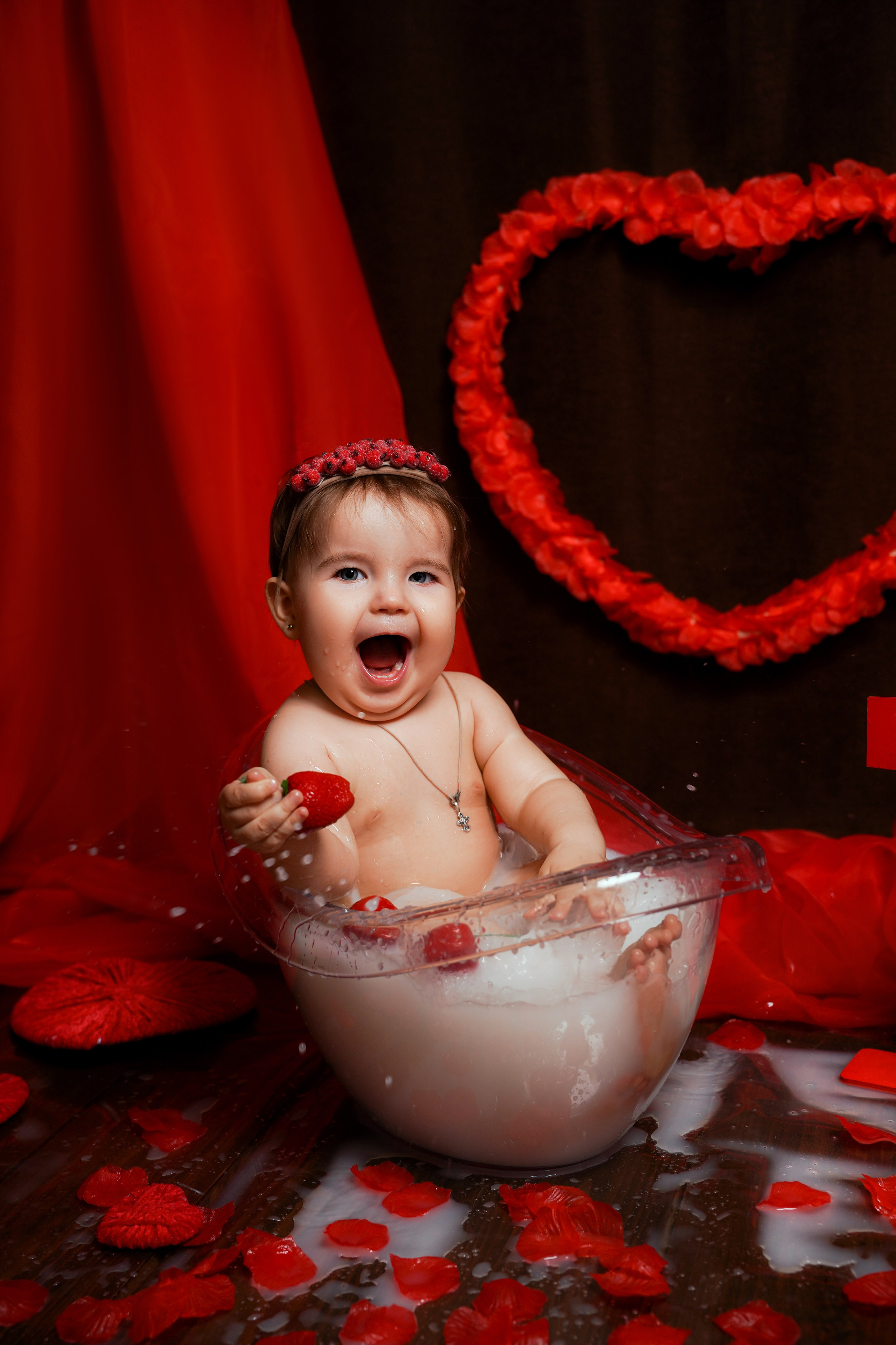 Фотосессия ГОДОВАСИЕ. Фотограф новорожденных, детей до года и беременных в Симферополе