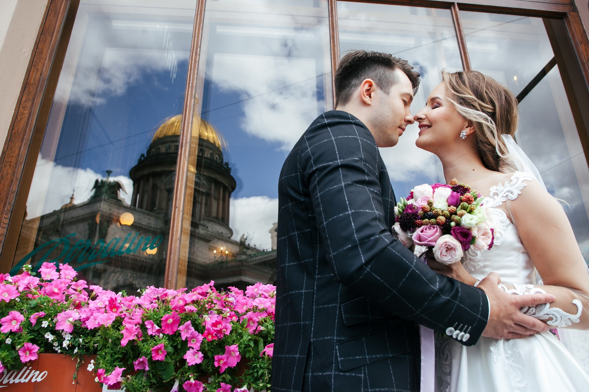 Стильная свадьба в Санкт-Петербурге, фотограф Денис Шмигирилов. Фотограф крещение венчание в Петербурге! Помогает подобрать храм и посоветовал душевного батюшку в СПб
