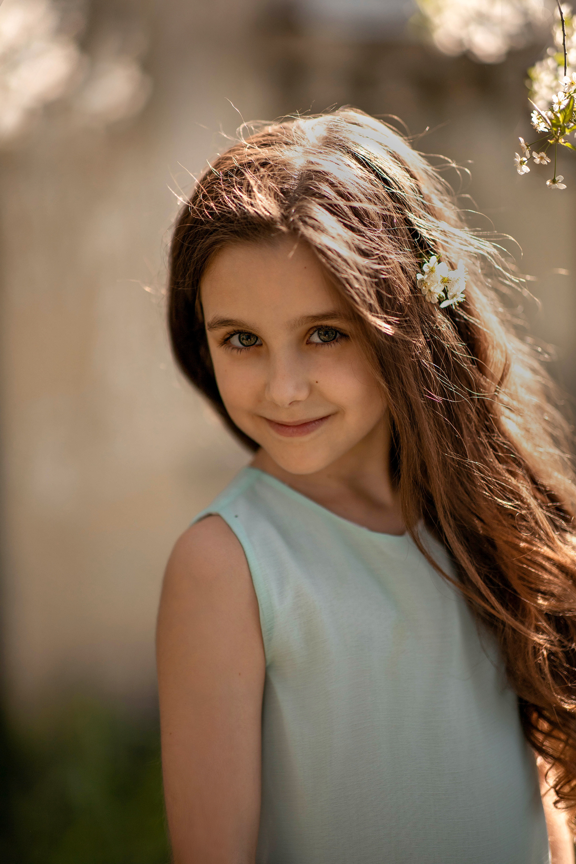 Цветение, фото в цветении, девочка, эмоции, весна, платье, фотограф, детский фотограф