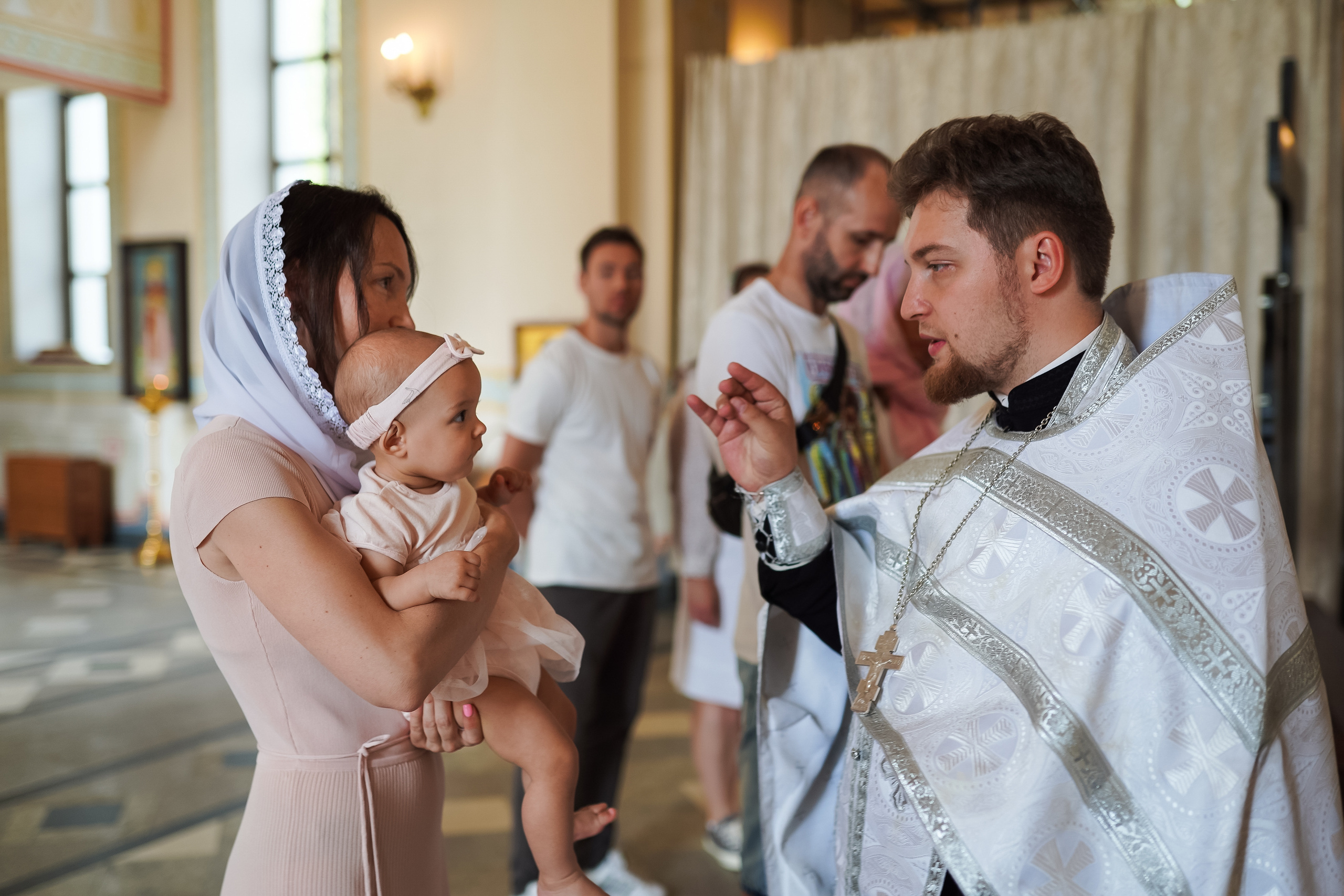 Крещение малышки Алисы. Семейный lifestyle фотограф Наталья Разгуляева в Москве