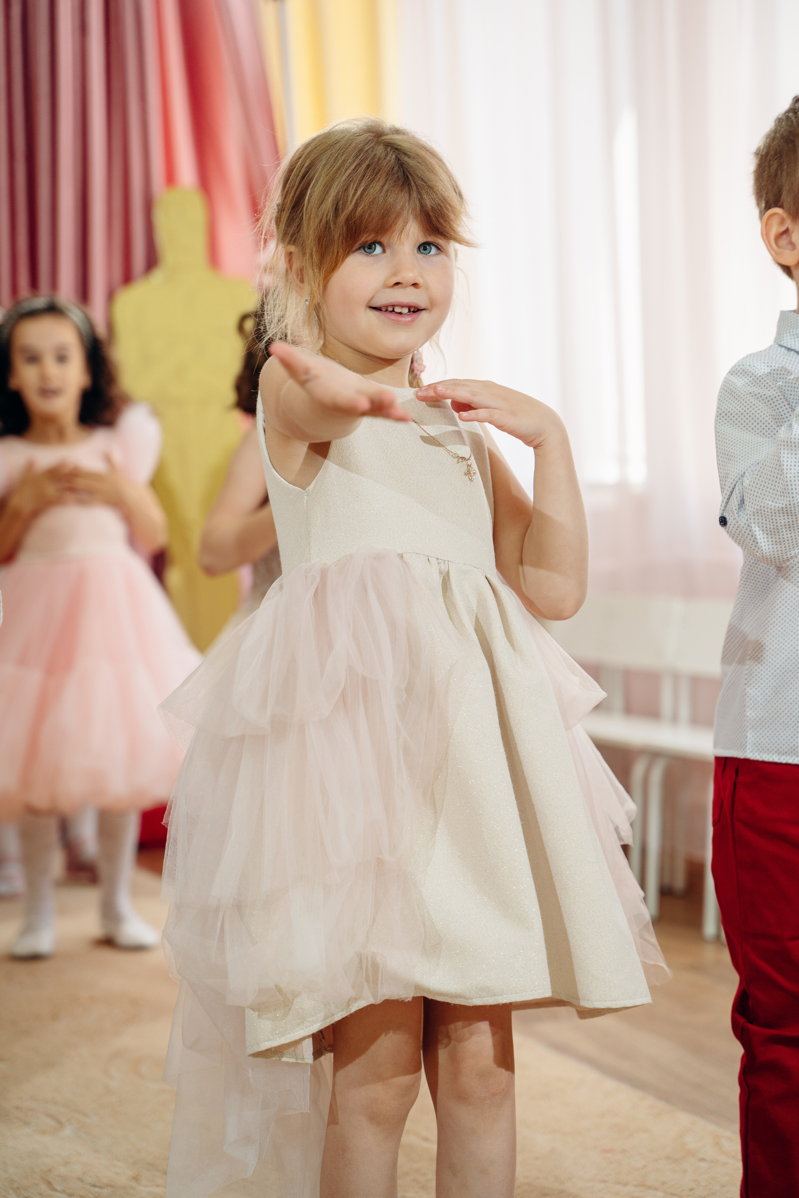 Выпускной в детском саду. Выпускные альбомы для детского сада и школы в Красноярске Мария Русяев