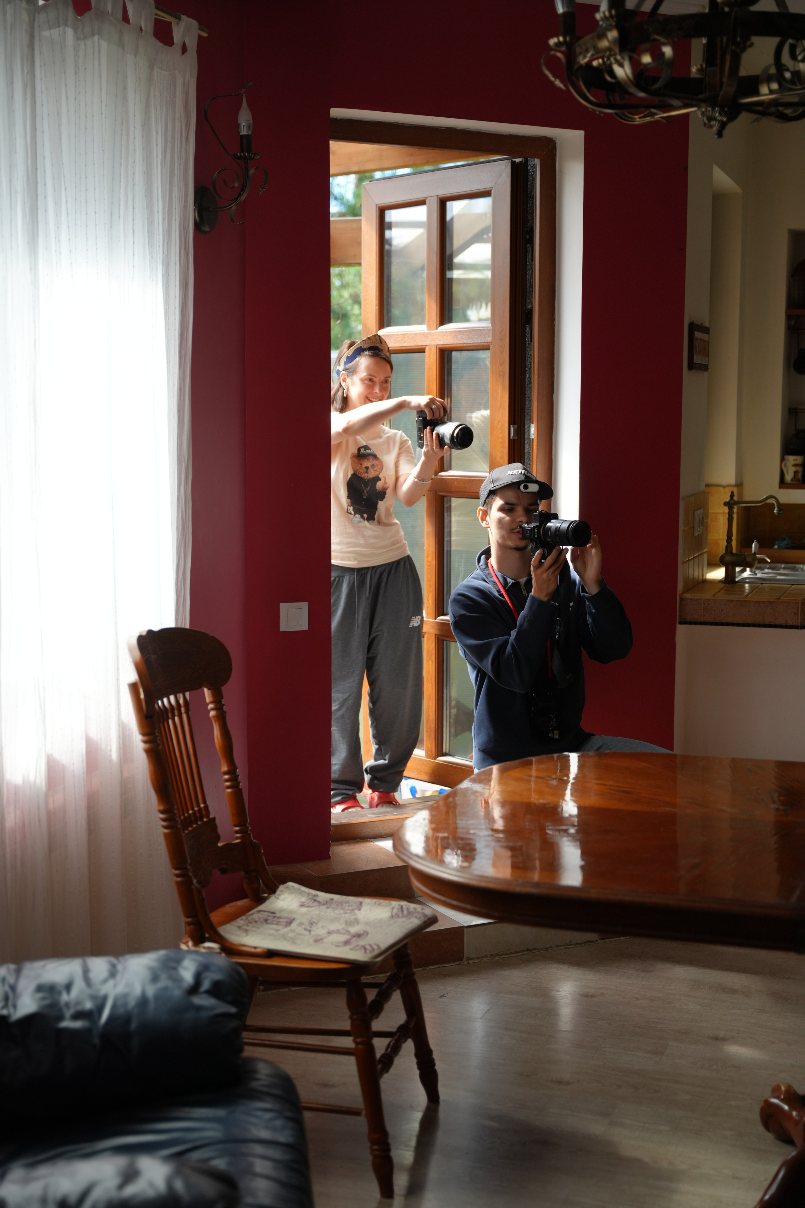 #backstage со съёмок команды в загородном доме. Портретный фотограф в Санкт-Петербурге Дмитриева Наталия