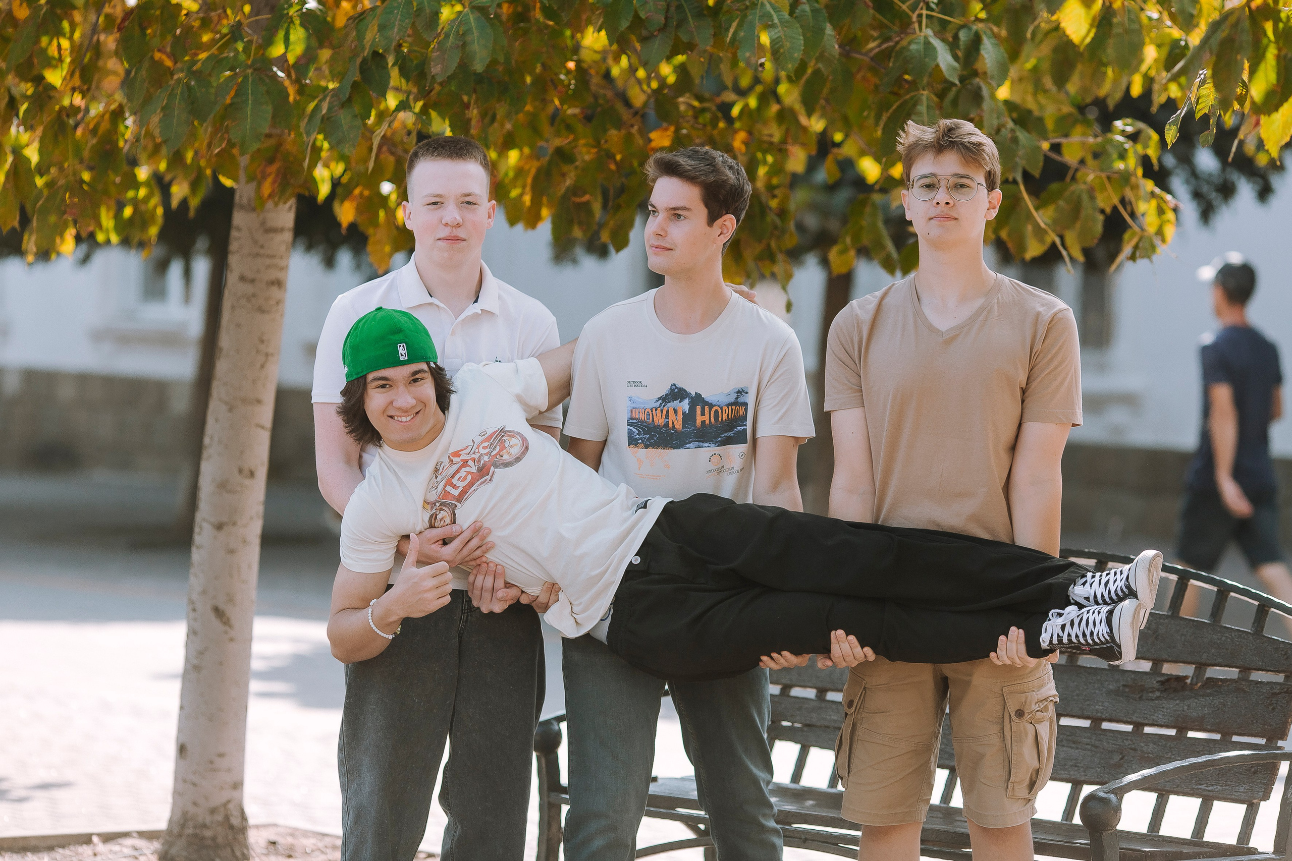 Аллея Черняховского- старшая школа. Выпускные альбомы Натальи Бутко: Новороссийск, Анапа, Геленджик