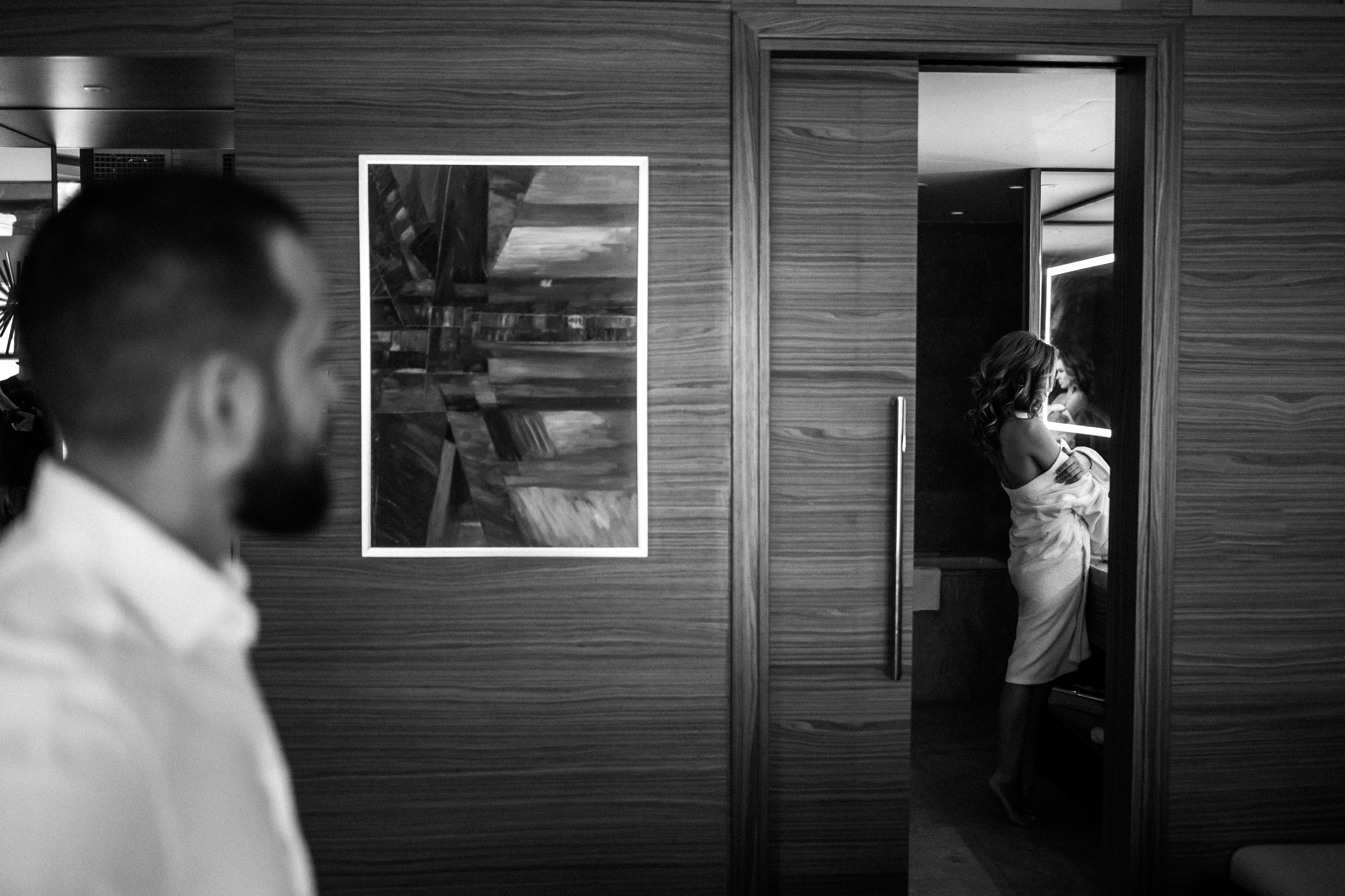 Свадебные сборы в Radisson Blu Olimpiyskiy. Свадебный фотограф Москва — Сергей и Татьяна