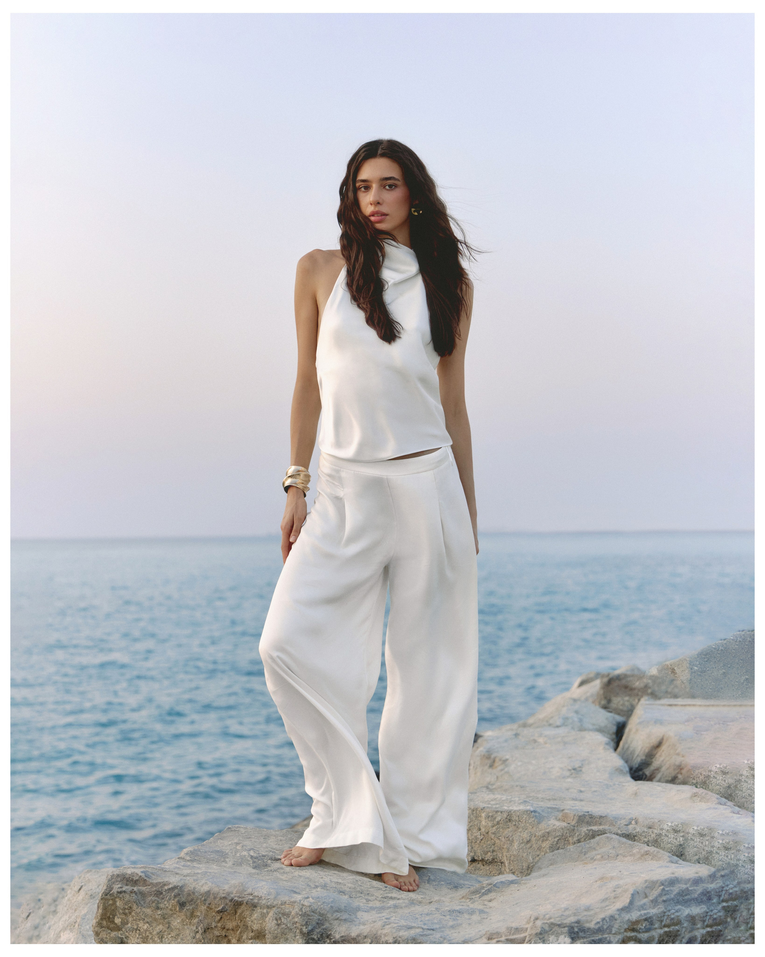 Fashion and model test photographer based in Dubai and Abu-Dhabi