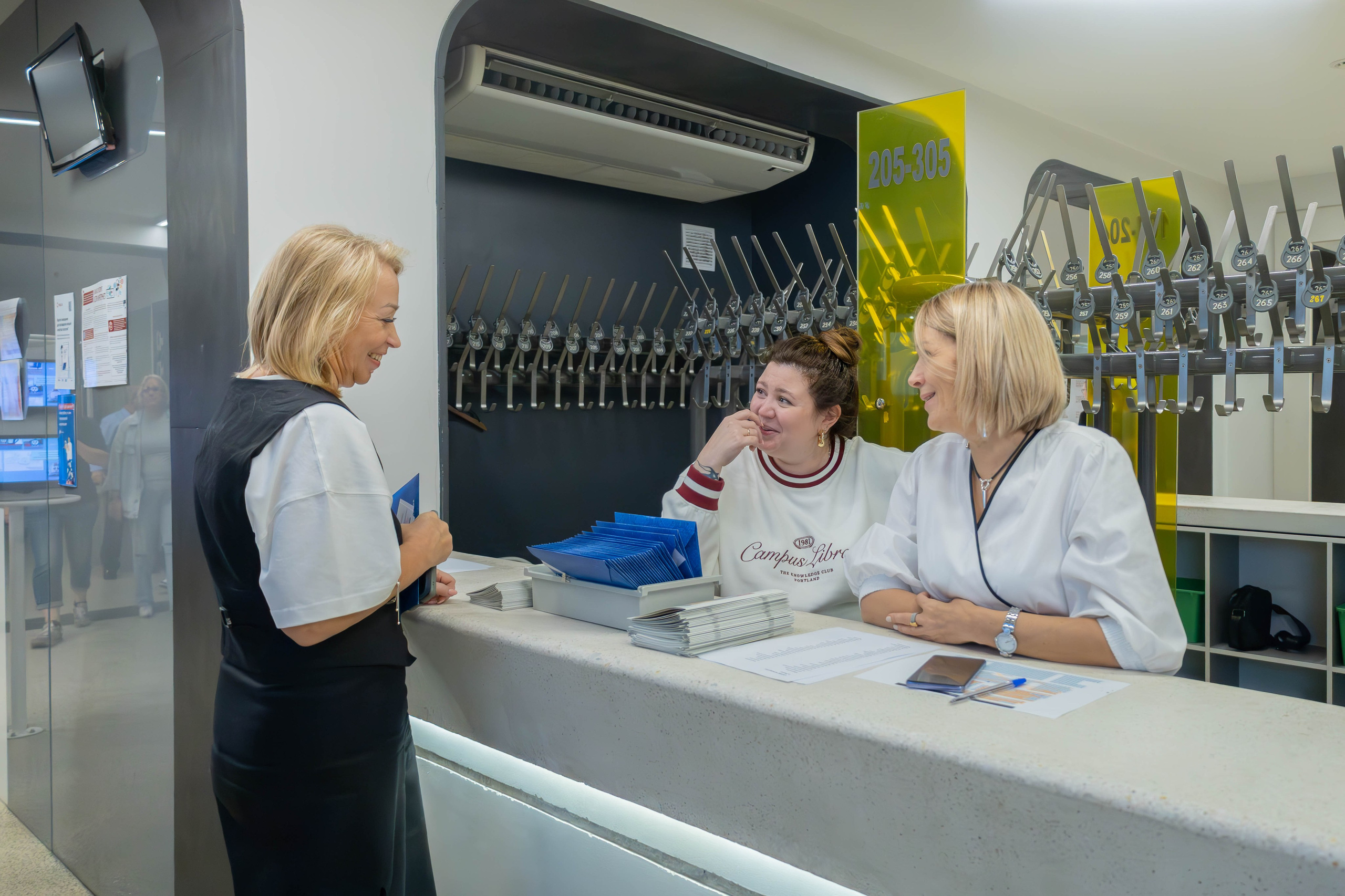 Спектакль «Далеко-далеко на Востоке» в театре Терезы Дуровой