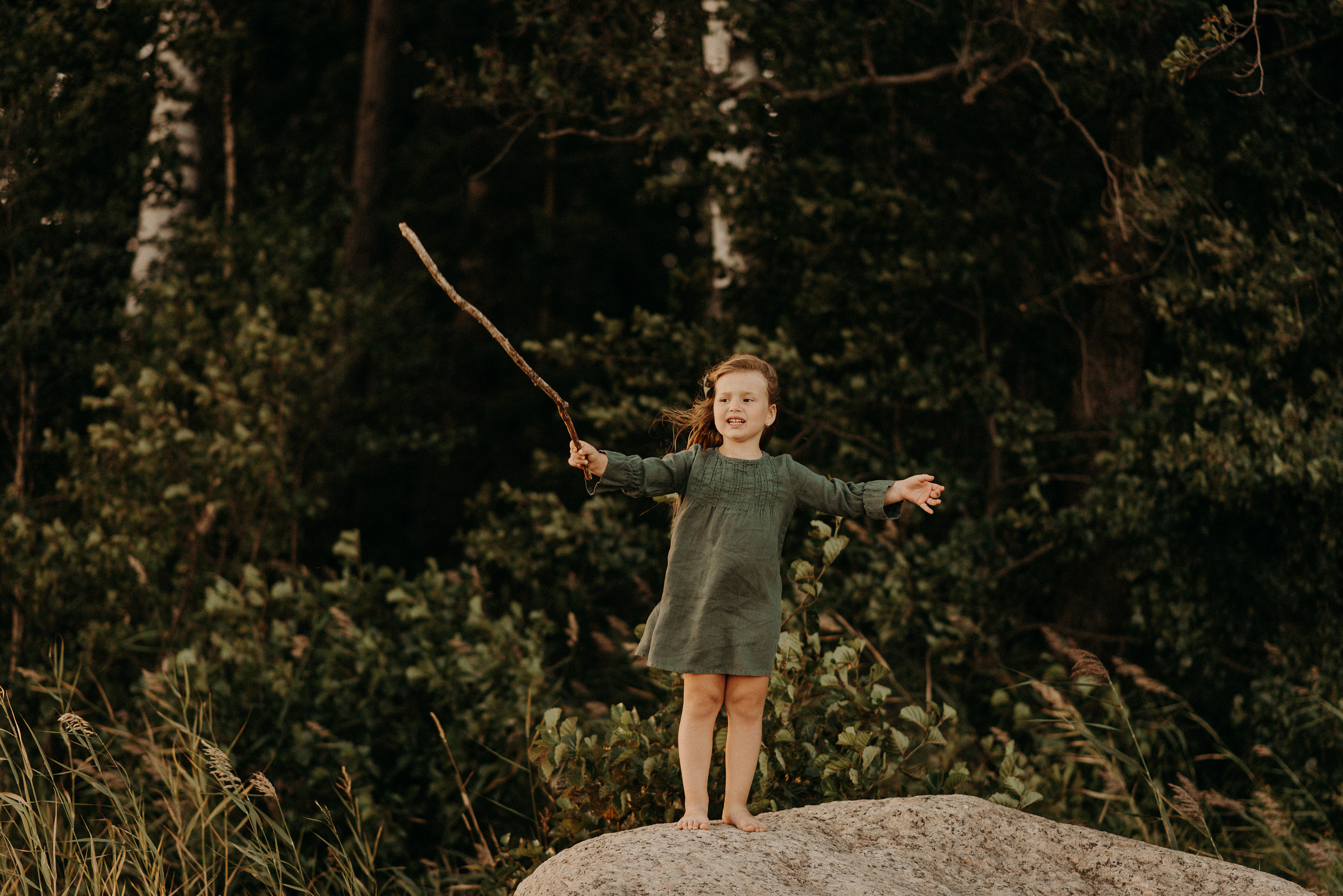 семейная фотосессия на заливе на закате