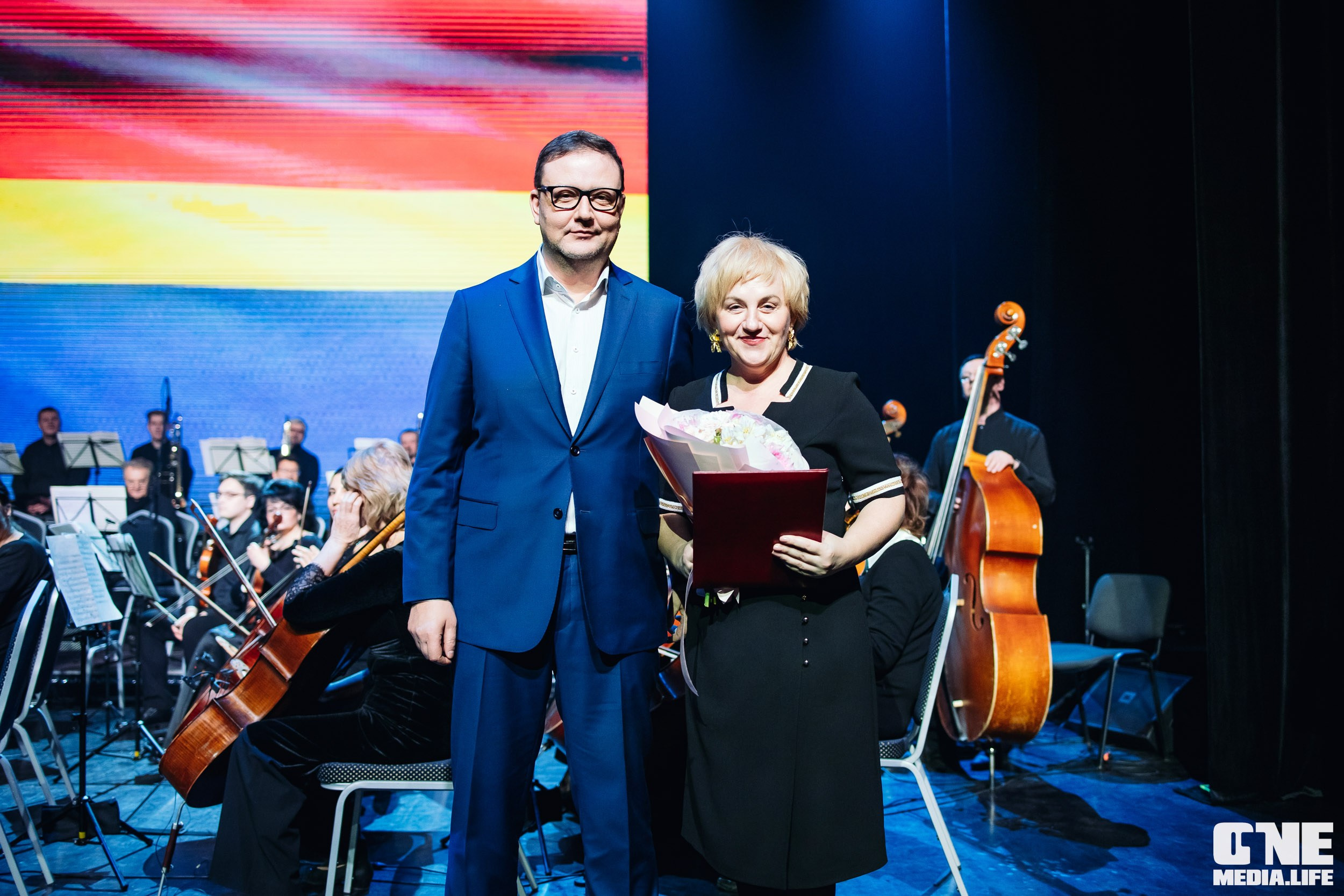 Концерт 8 марта в Янтарь холл. One Media Life: фоторепортажи, фотоотчеты с мероприятий и заведений