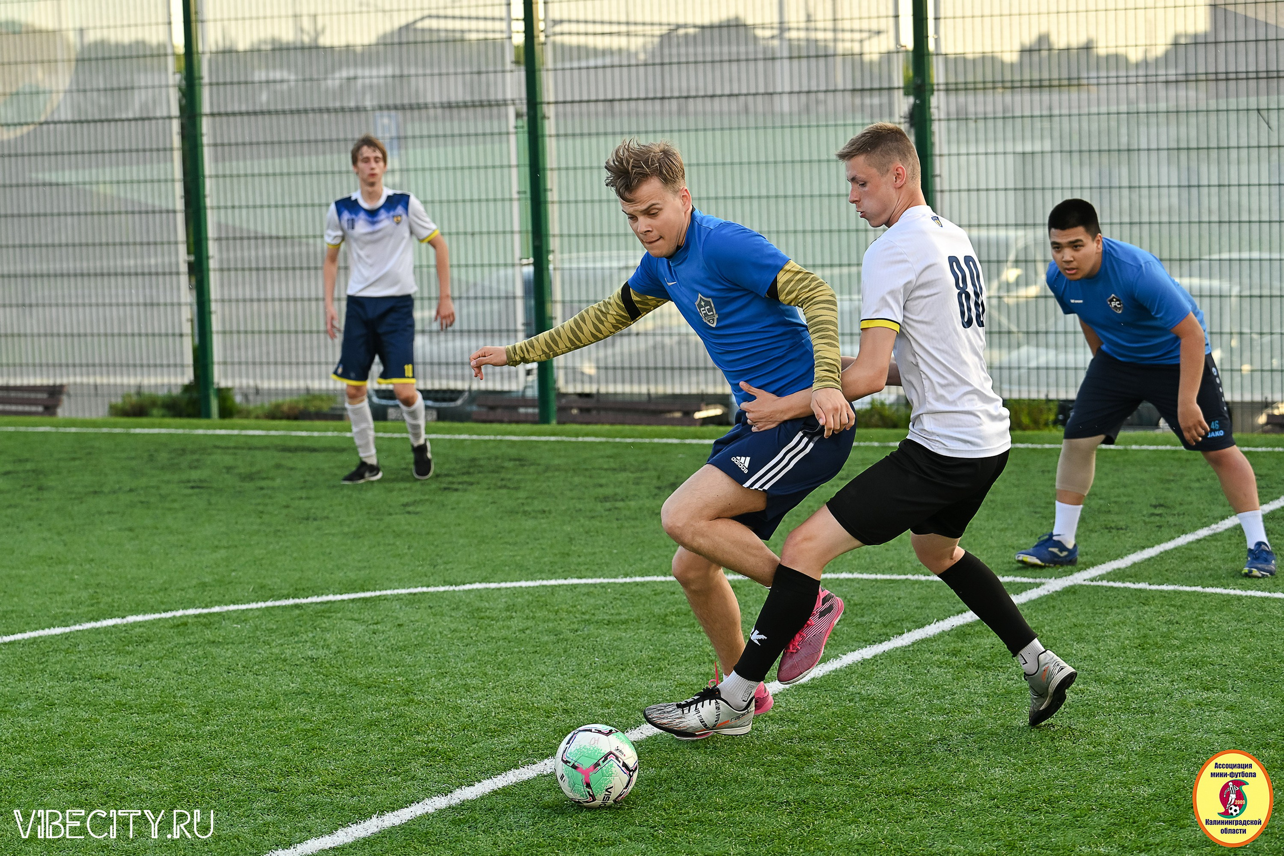 ИГРЫ МИНИ-ФУТБОЛЬНОЙ И КОРПОРАТИВНОЙ ЛИГИ. VIBECITY.RU Вайб Сити Ру Фоторепортажи Фотоотчеты Калининград
