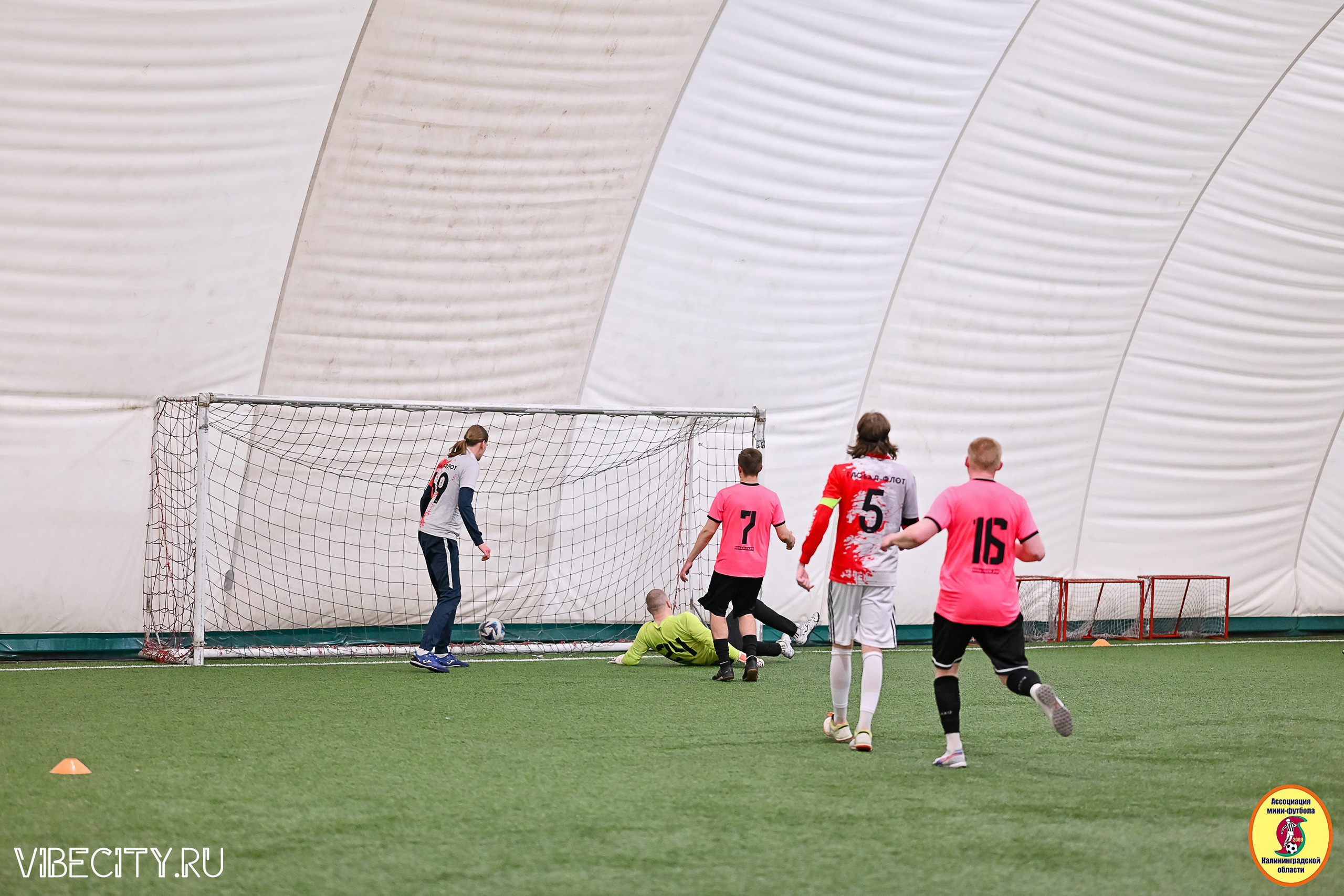 Награждение Премьер-Лига 6×6. VIBECITY.RU Вайб Сити Ру Фоторепортажи Фотоотчеты Калининград